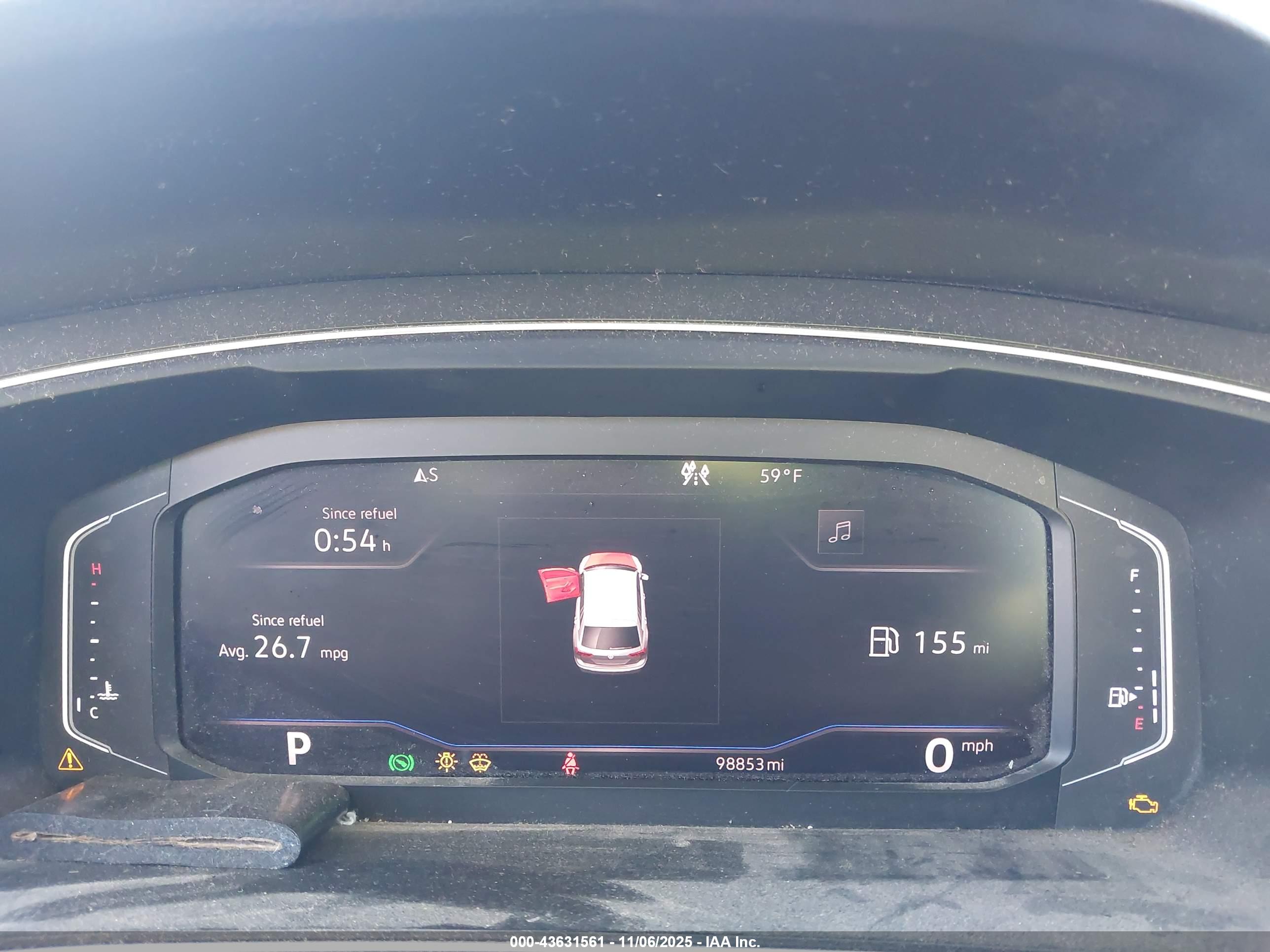 VOLKSWAGEN TIGUAN image 7