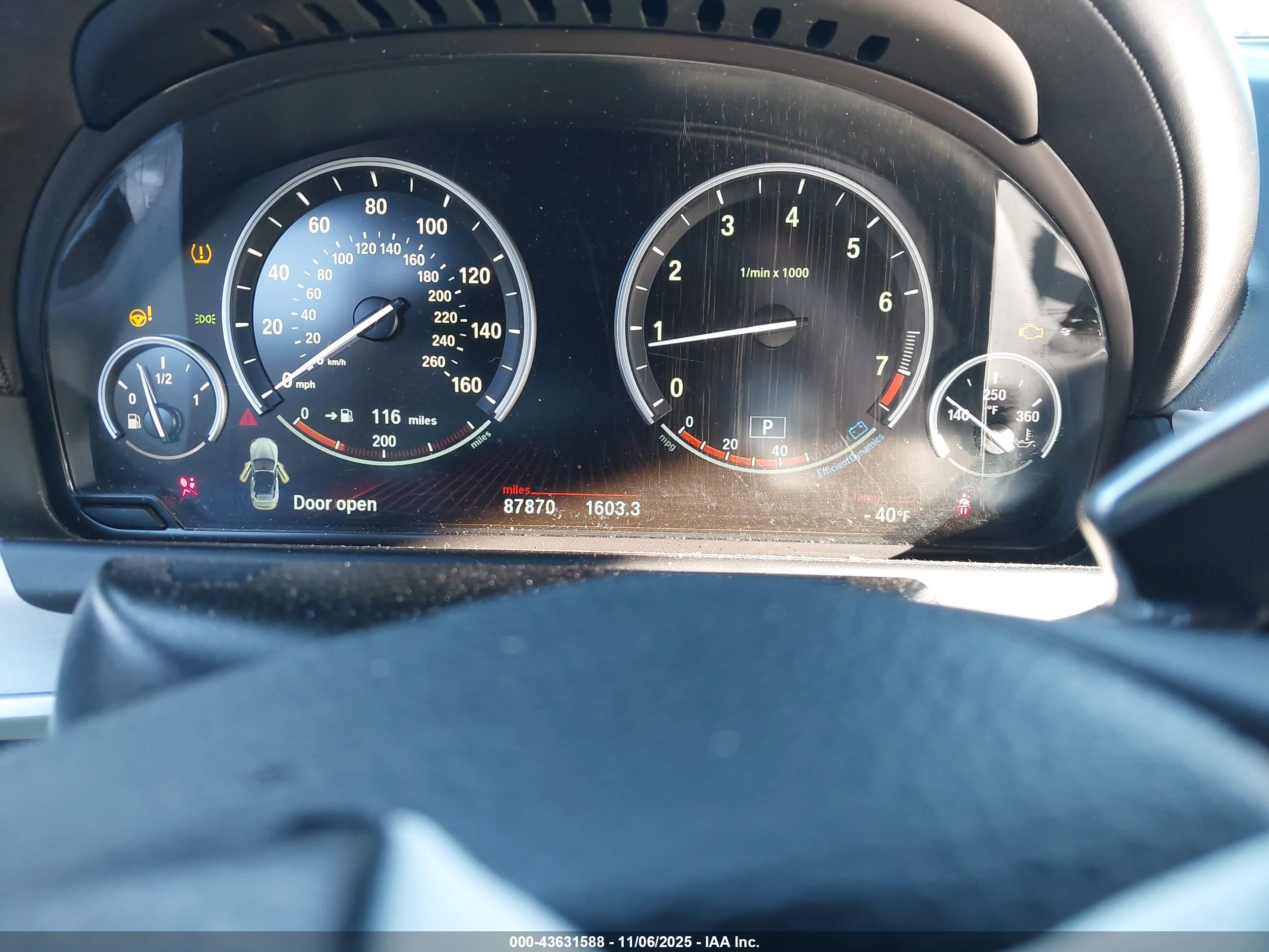 BMW 650I image 7
