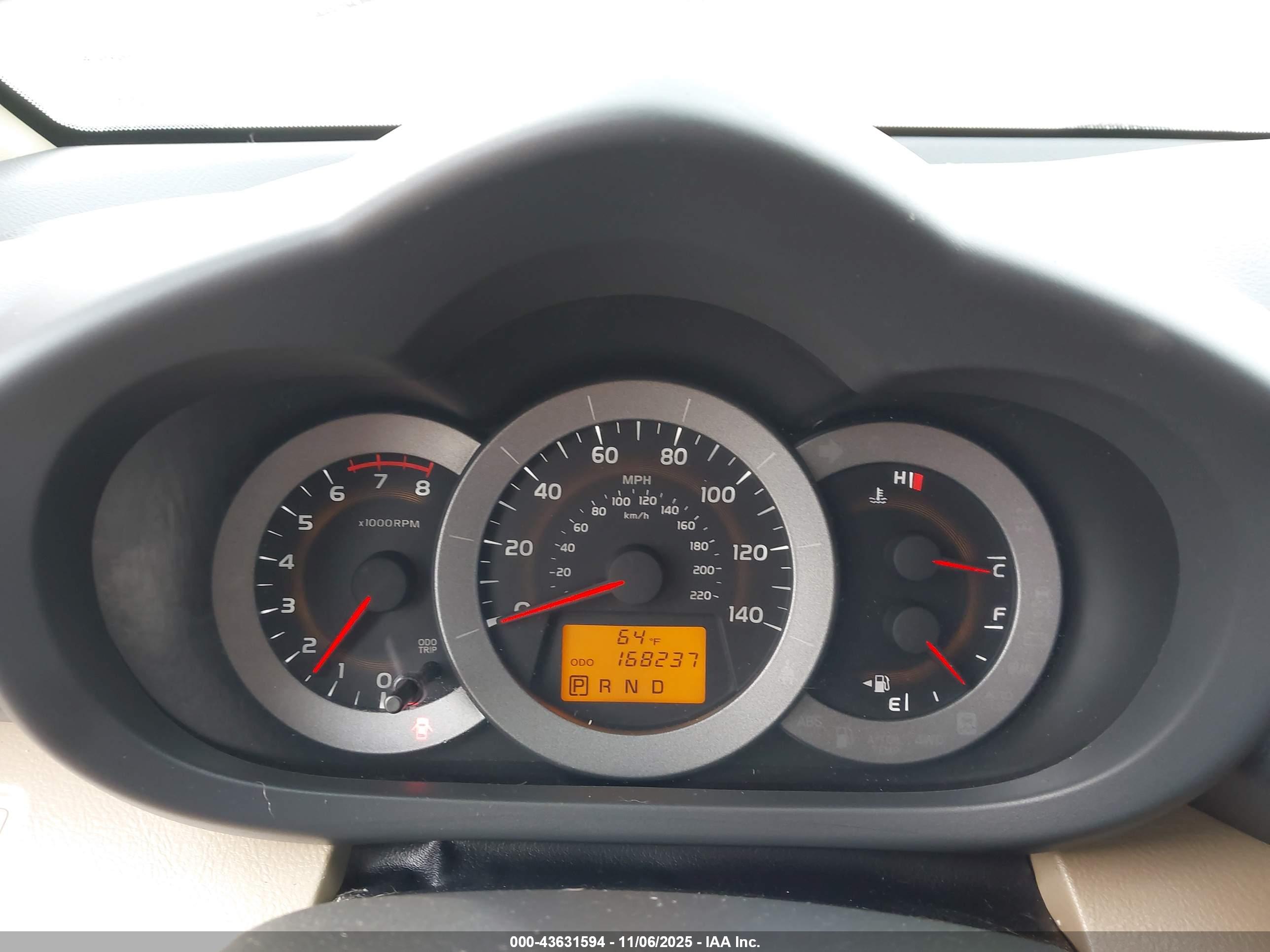 TOYOTA RAV4 image 7