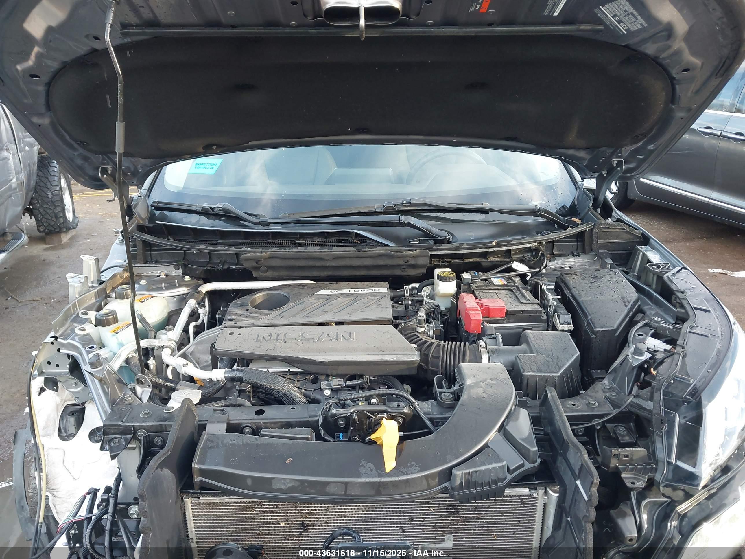 NISSAN ROGUE image 10