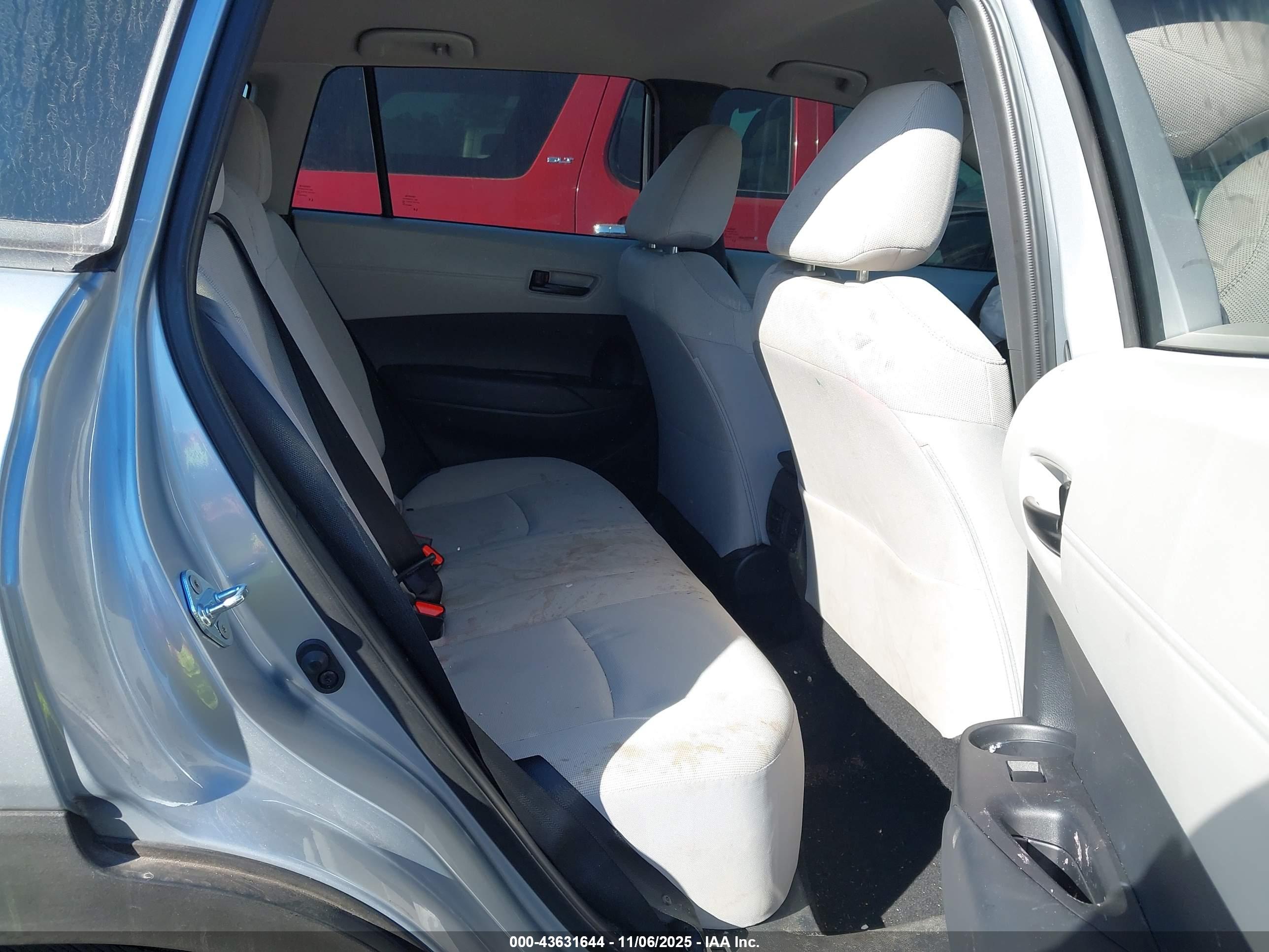 TOYOTA COROLLA image 8