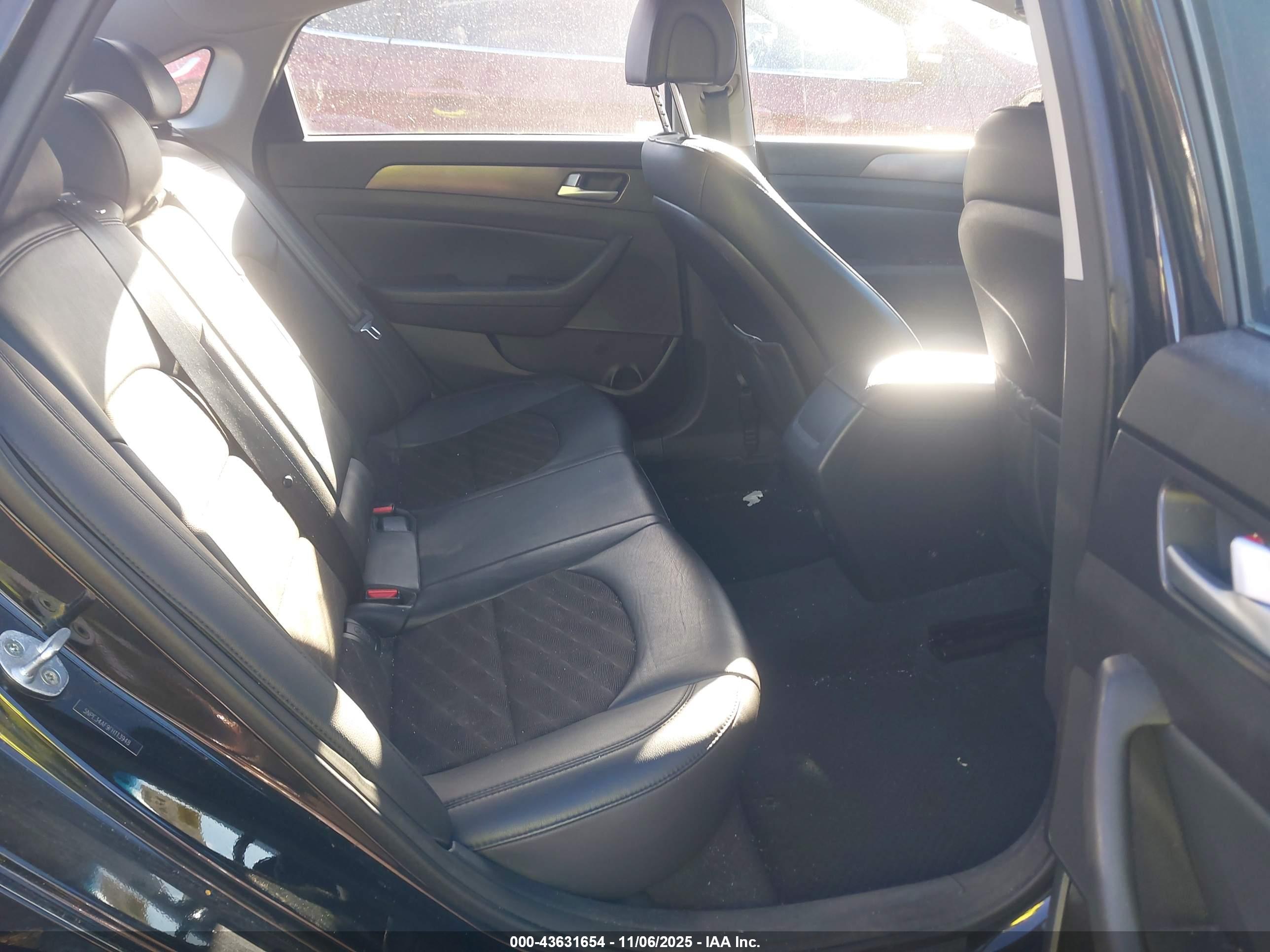 HYUNDAI SONATA image 8