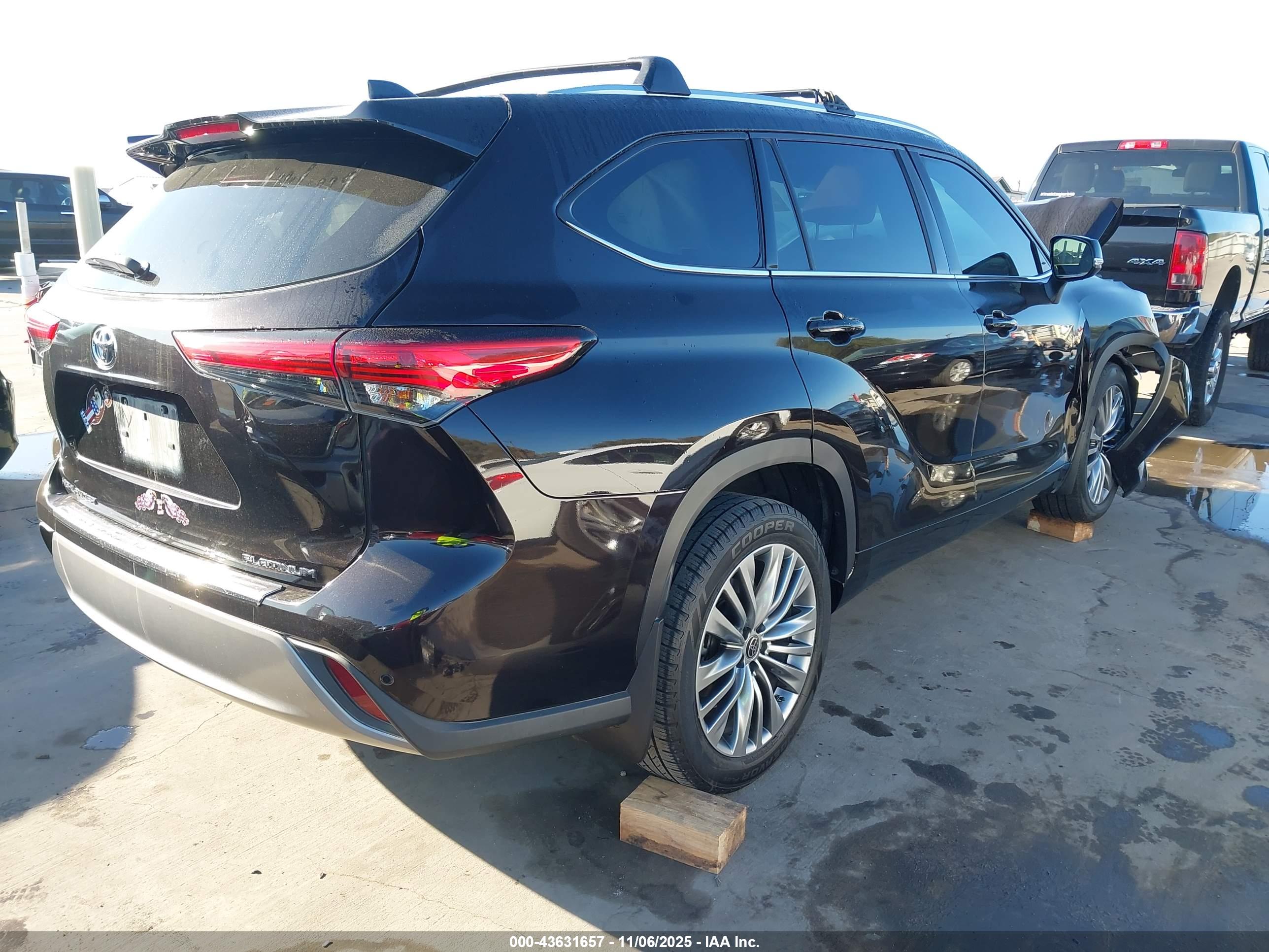 TOYOTA HIGHLANDER image 4