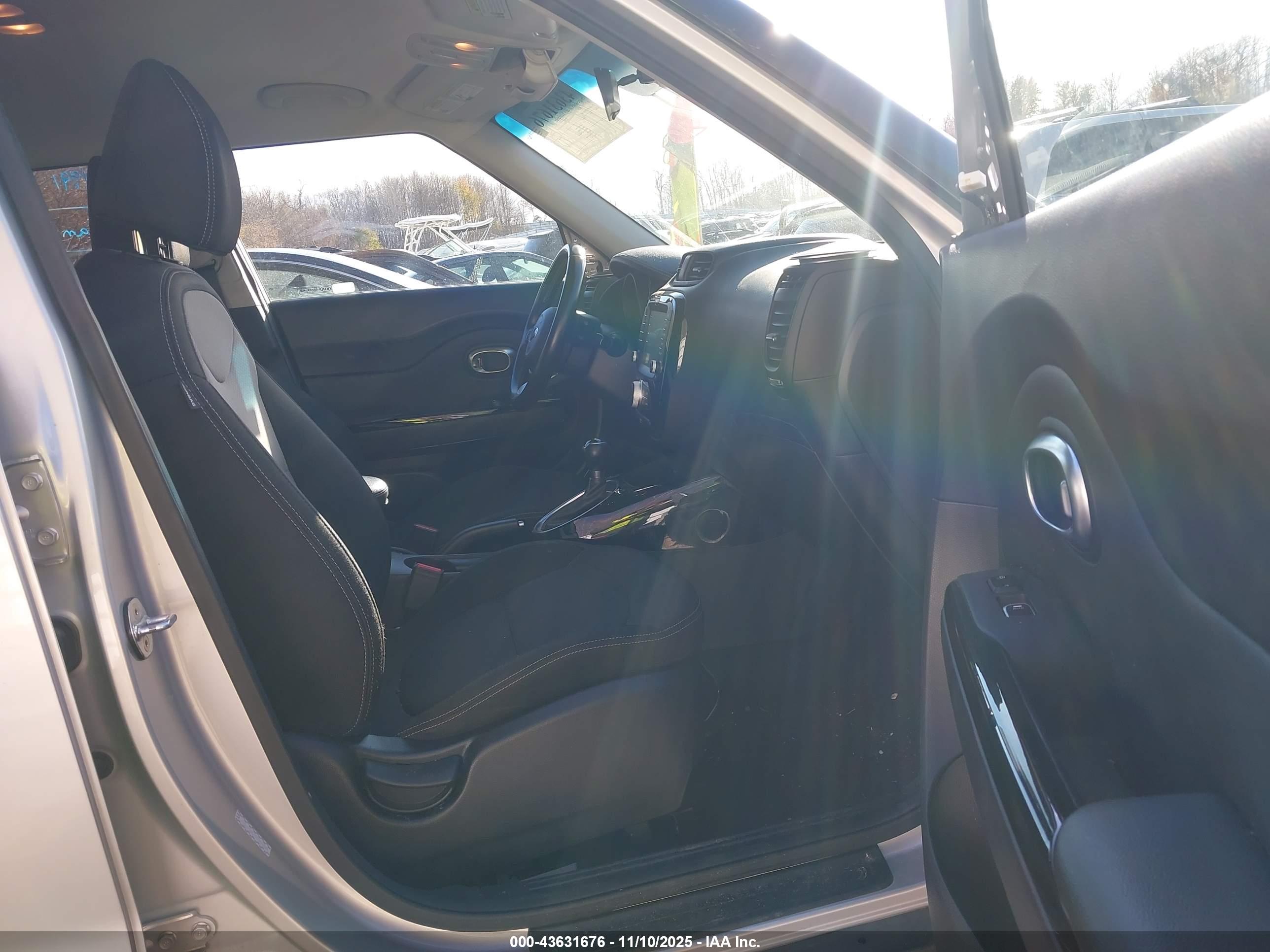 KIA SOUL image 5