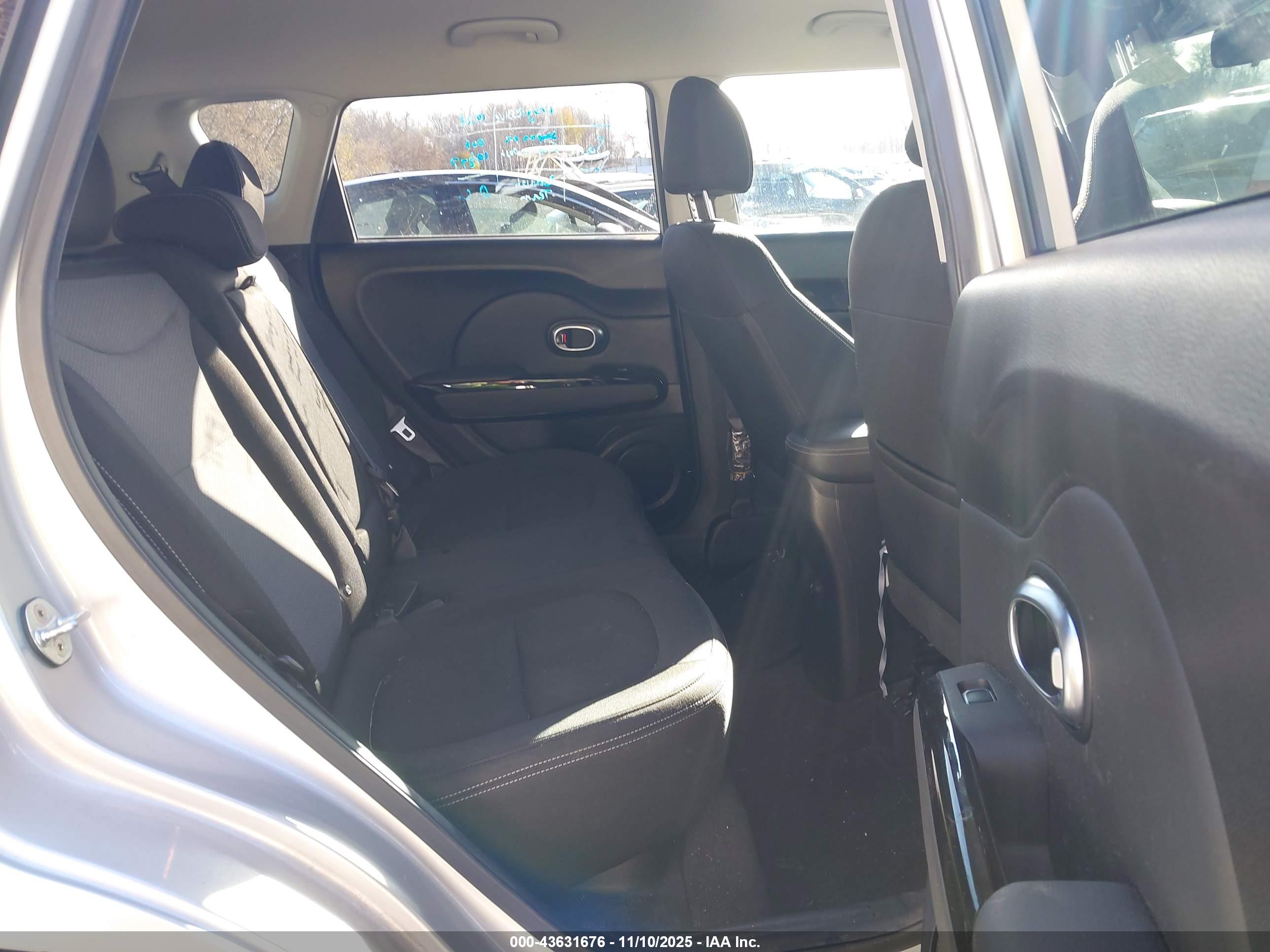 KIA SOUL image 8