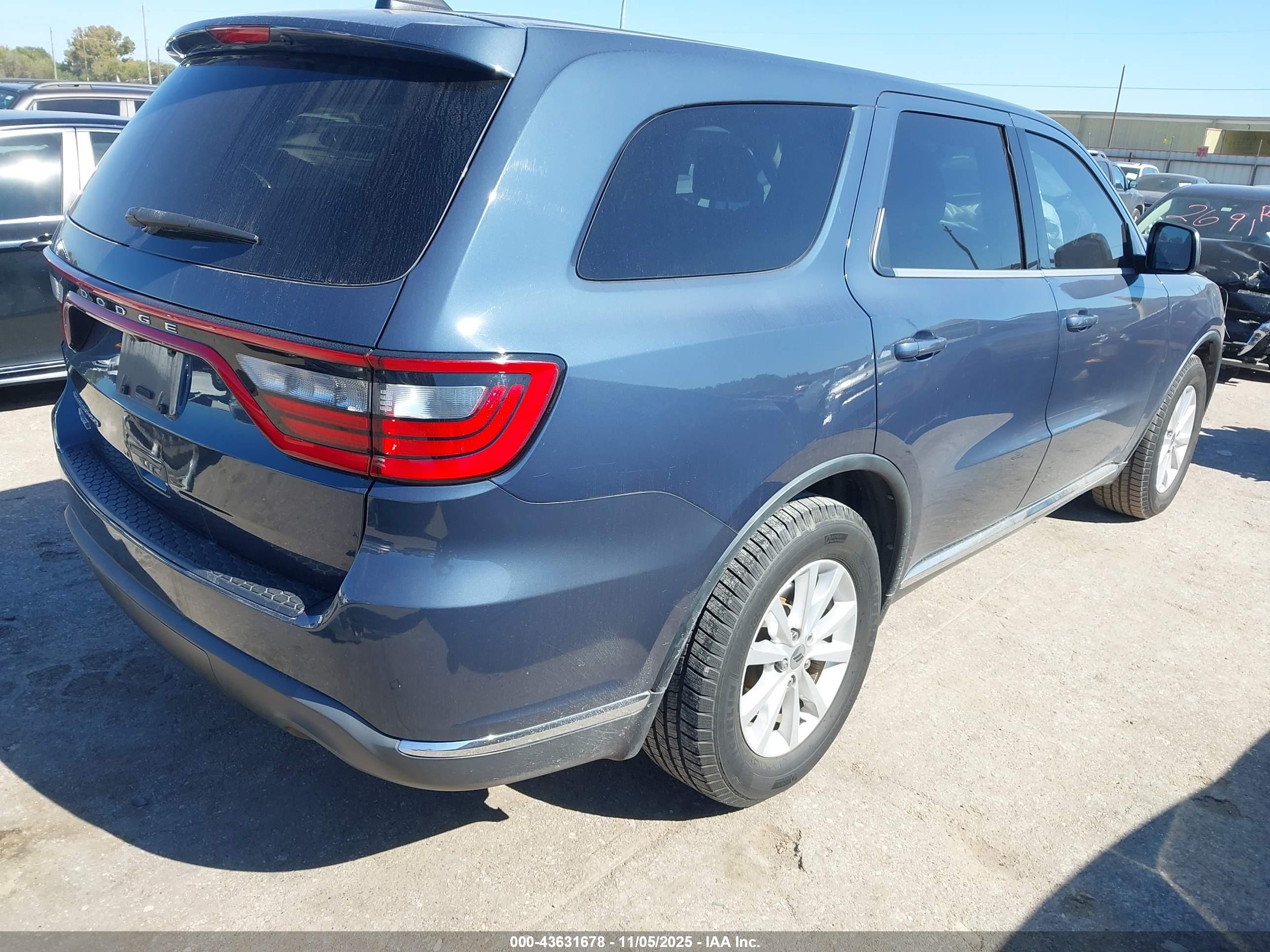 DODGE DURANGO image 4