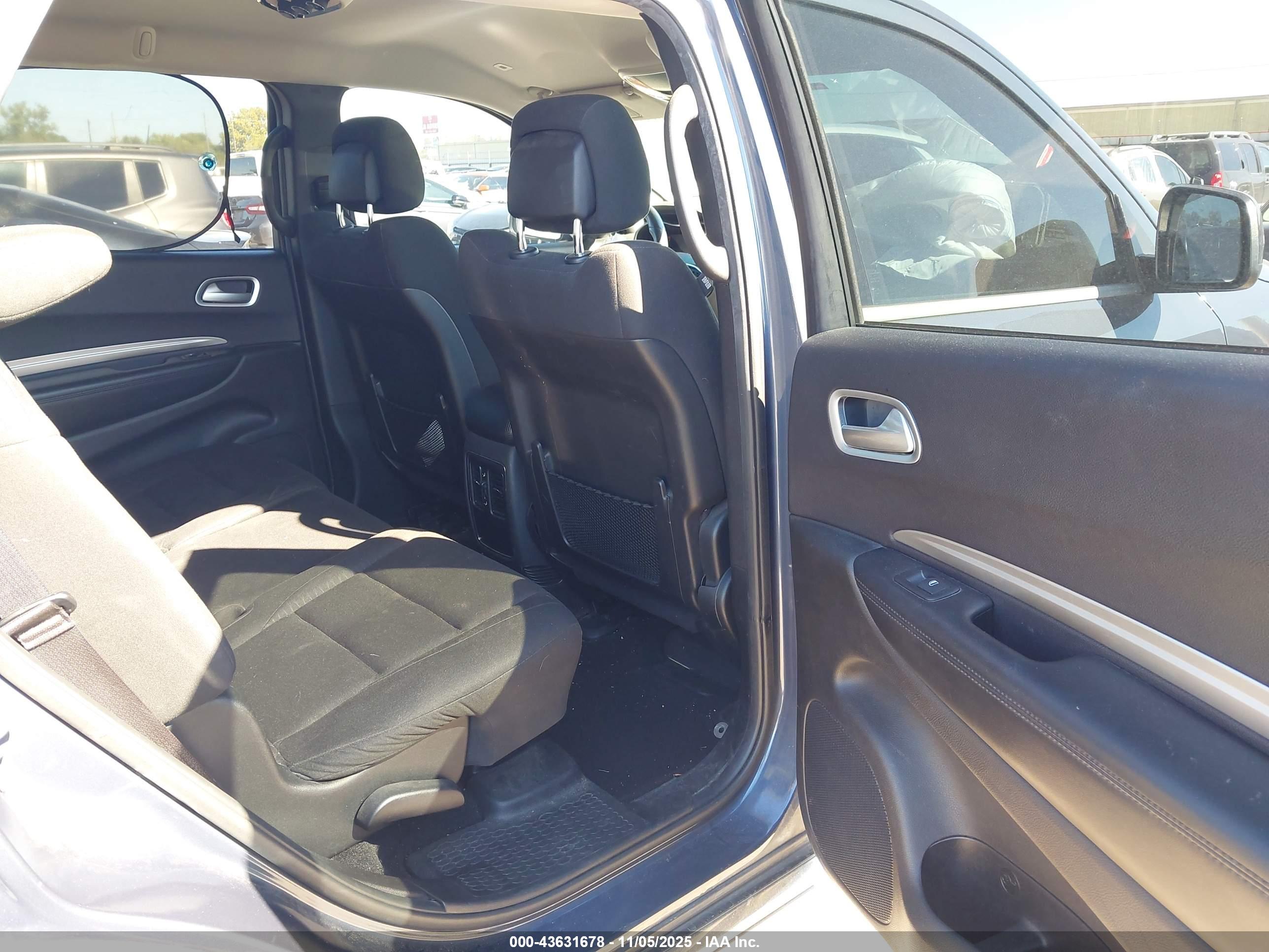 DODGE DURANGO image 8