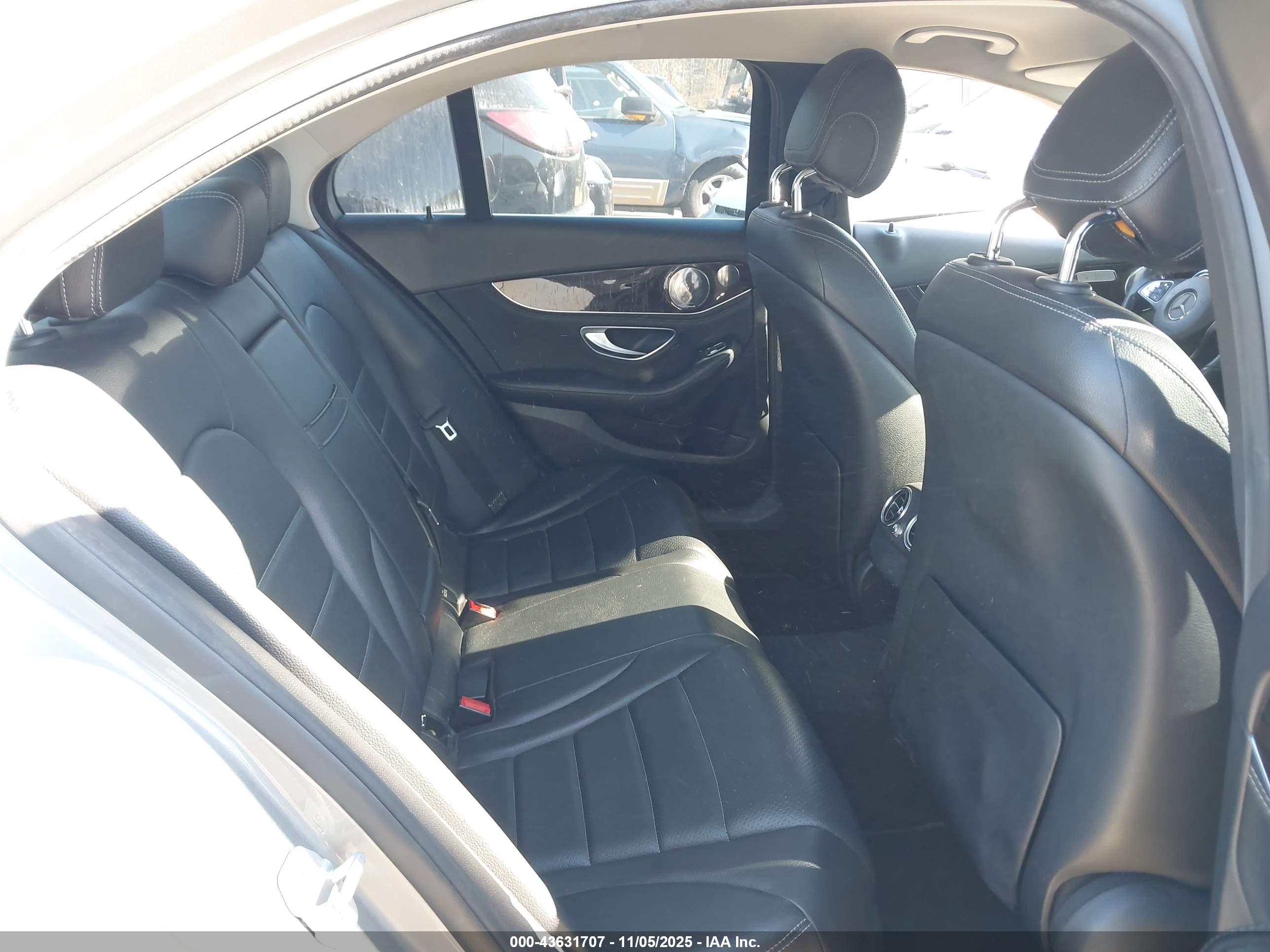 MERCEDES-BENZ C image 8