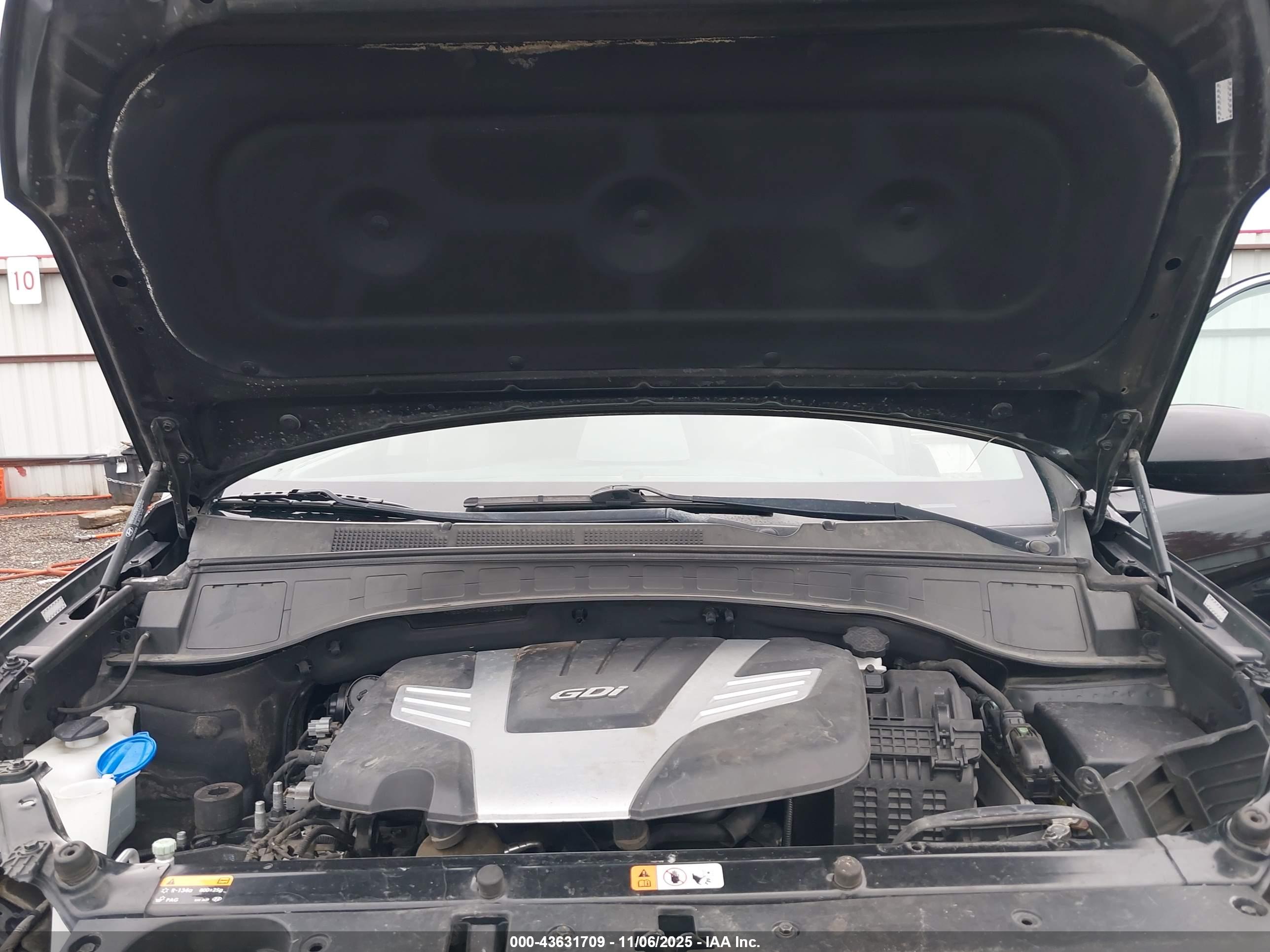 HYUNDAI SANTA image 10