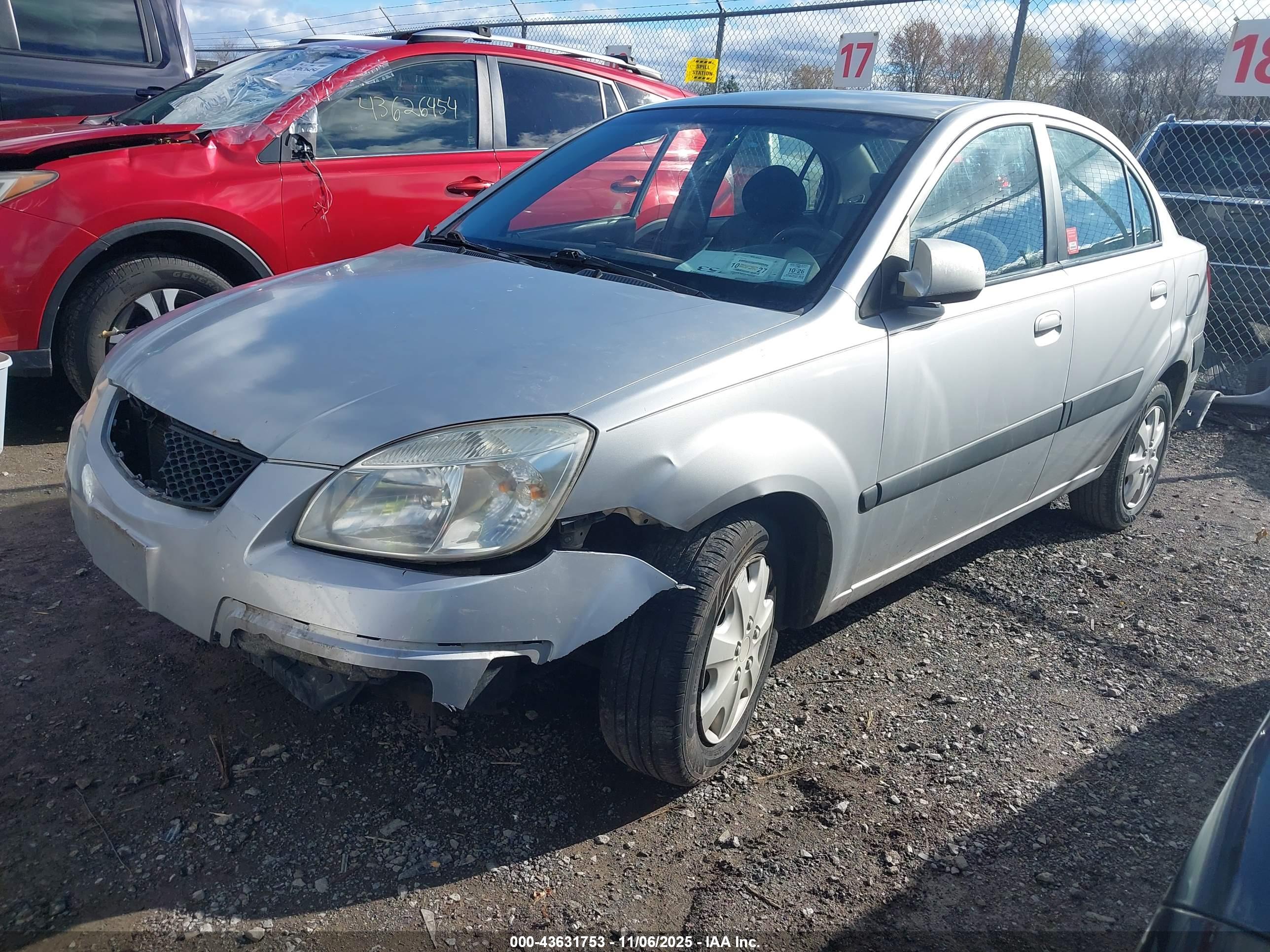KIA RIO image 2