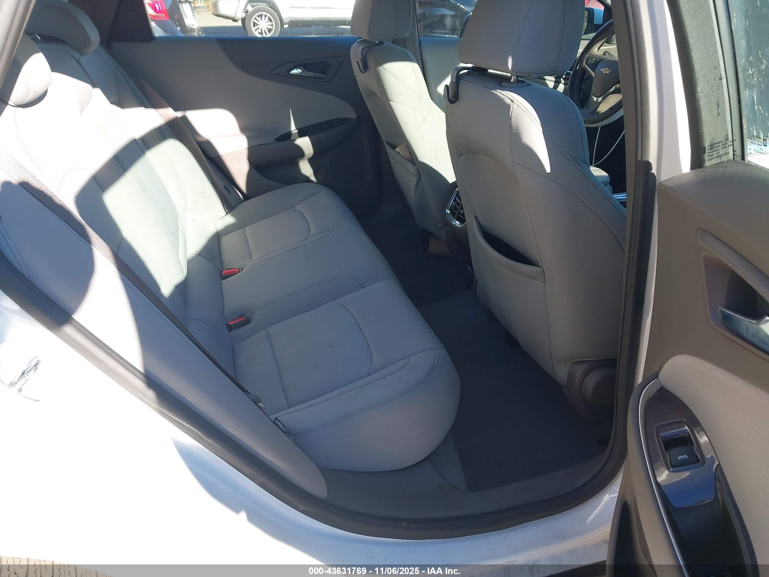 CHEVROLET MALIBU image 8