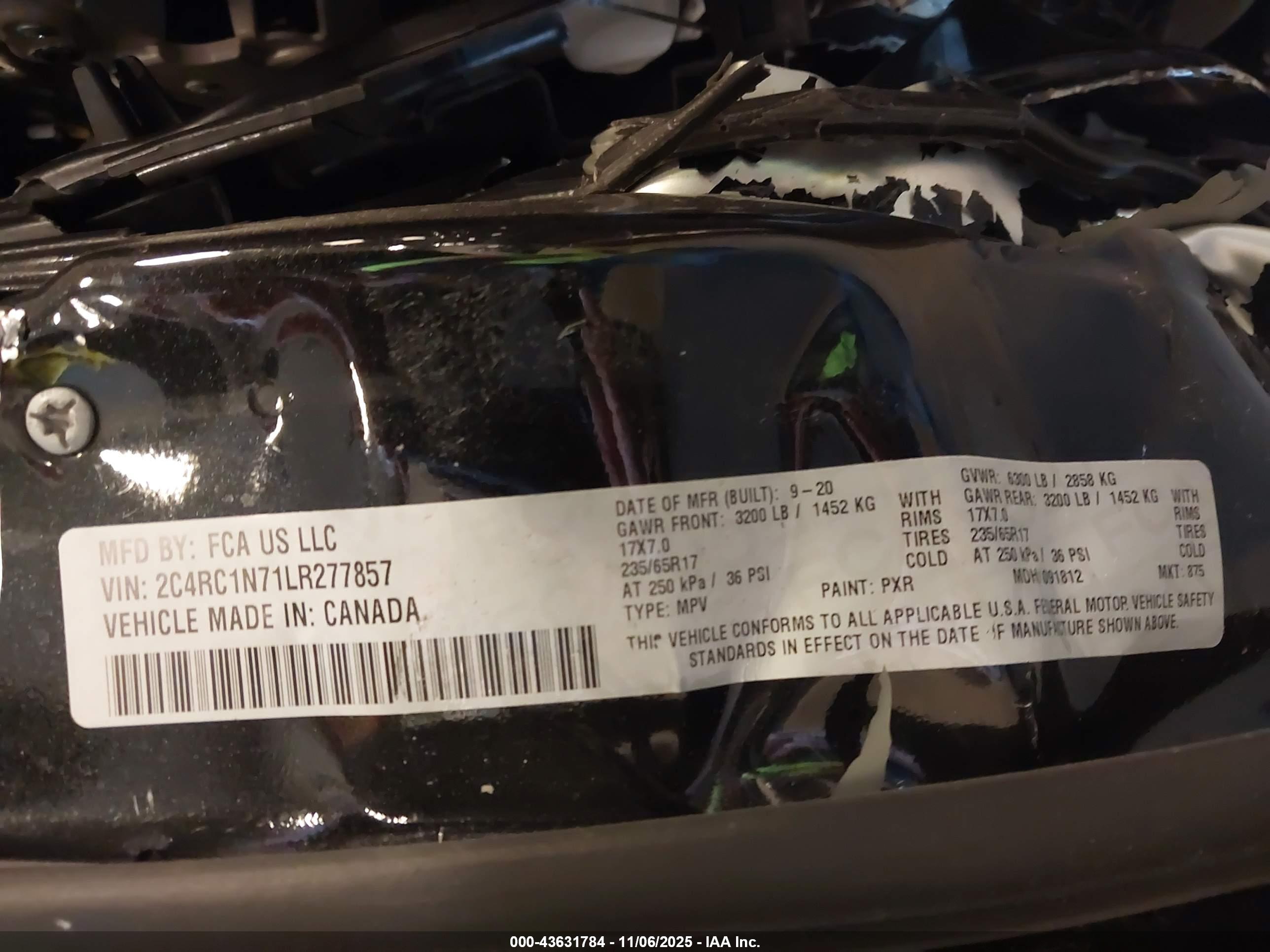 CHRYSLER PACIFICA image 9