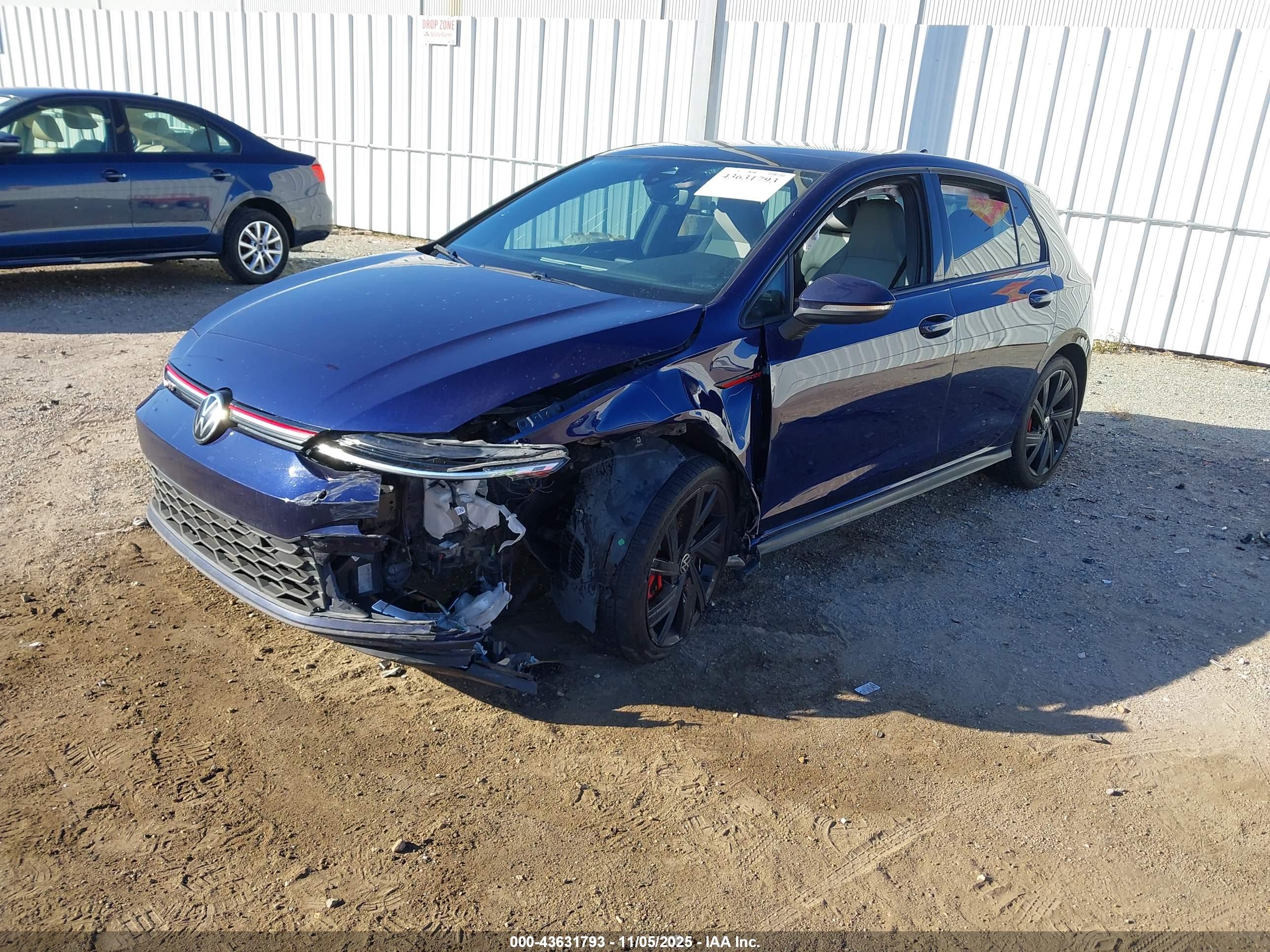 VOLKSWAGEN GOLF image 2