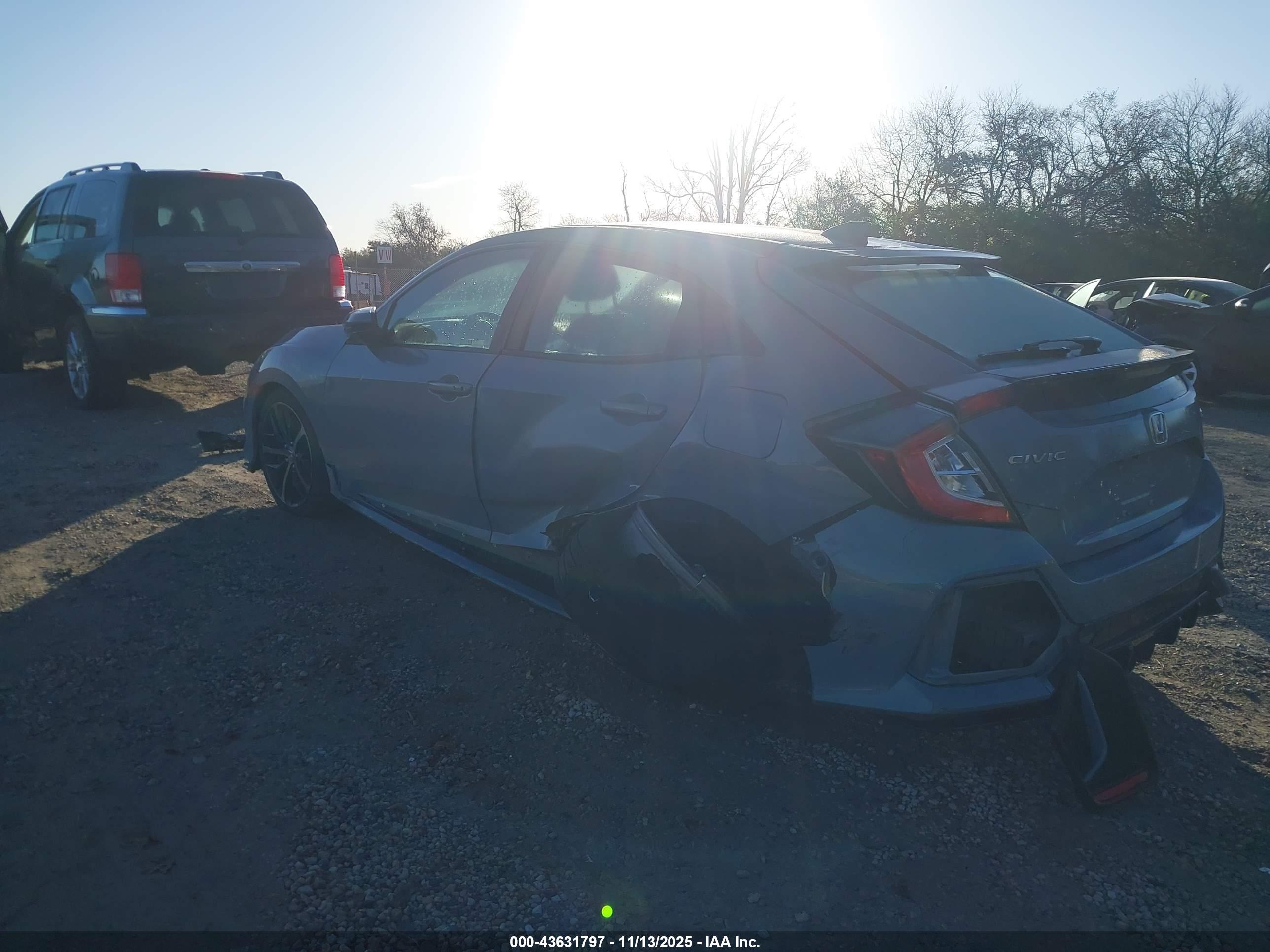HONDA CIVIC image 3