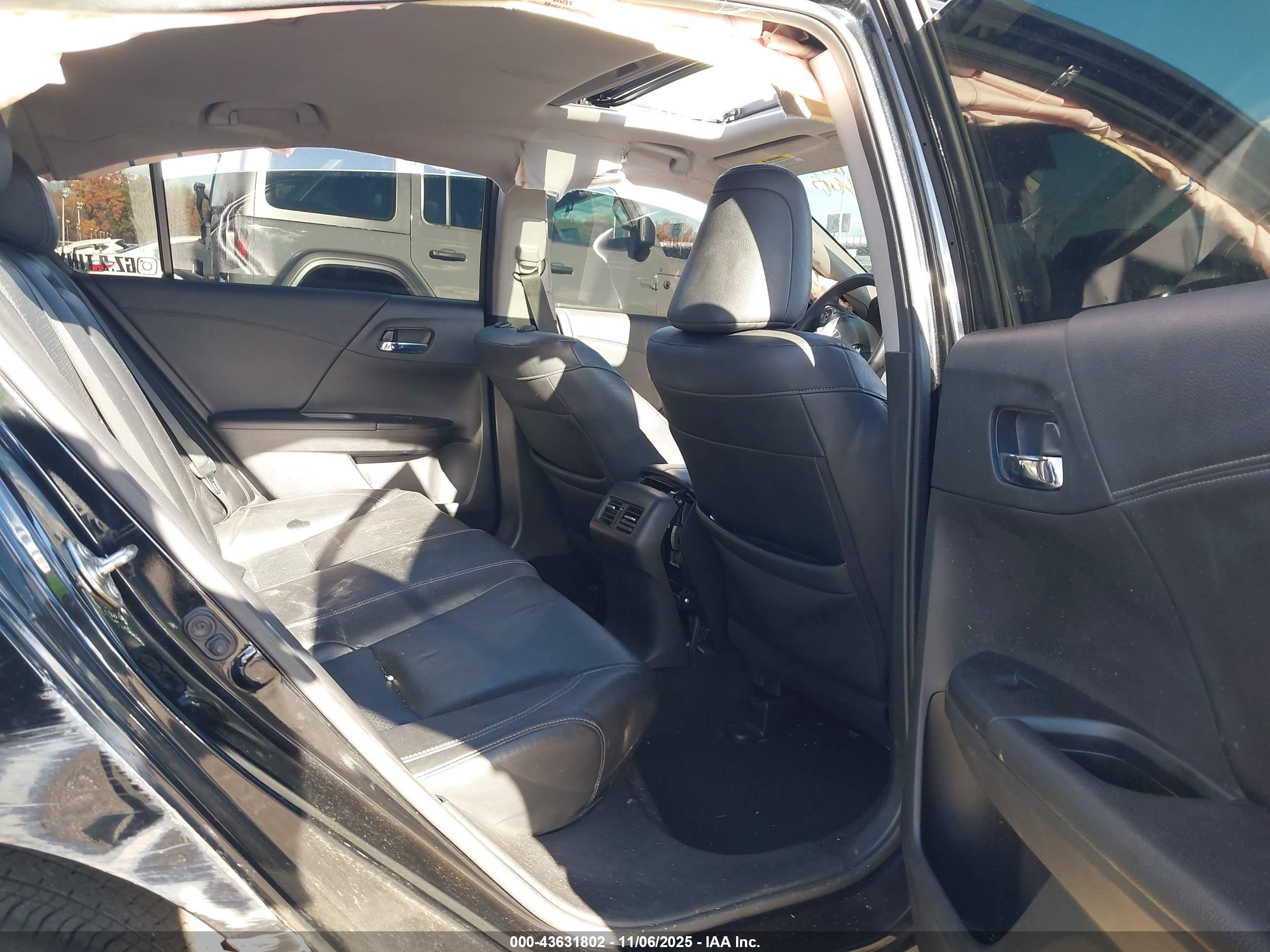 HONDA ACCORD image 8