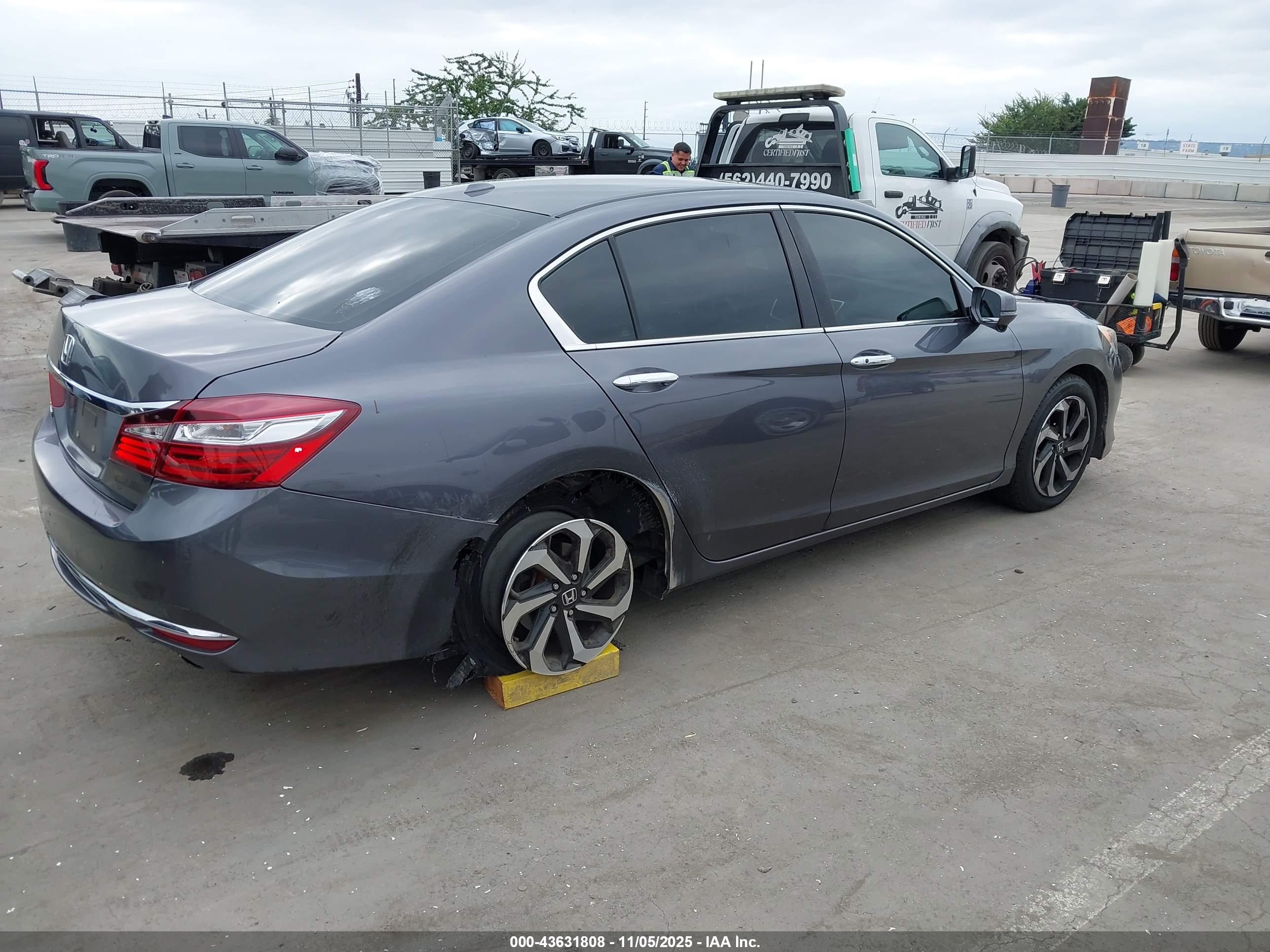 HONDA ACCORD image 4