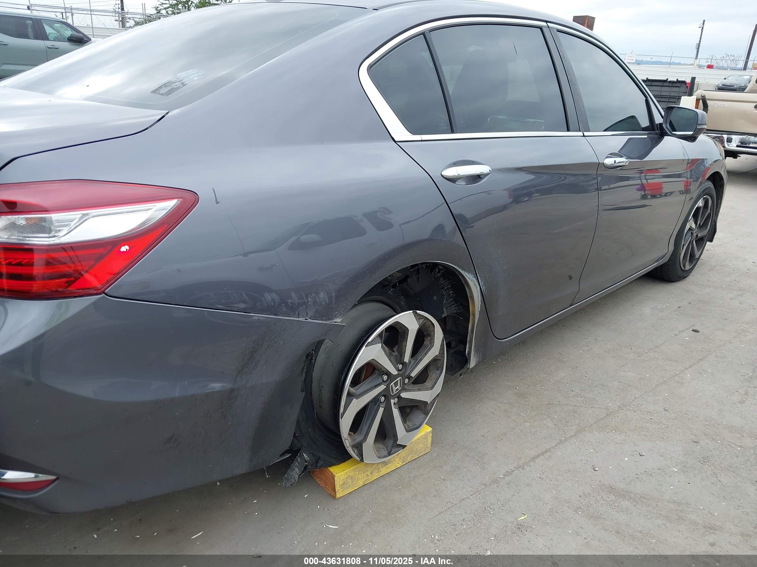 HONDA ACCORD image 6