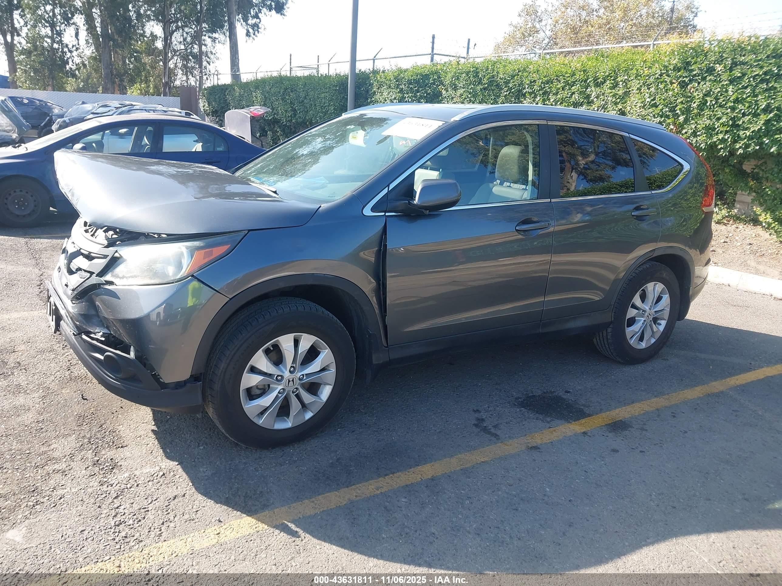 HONDA CR-V image 2