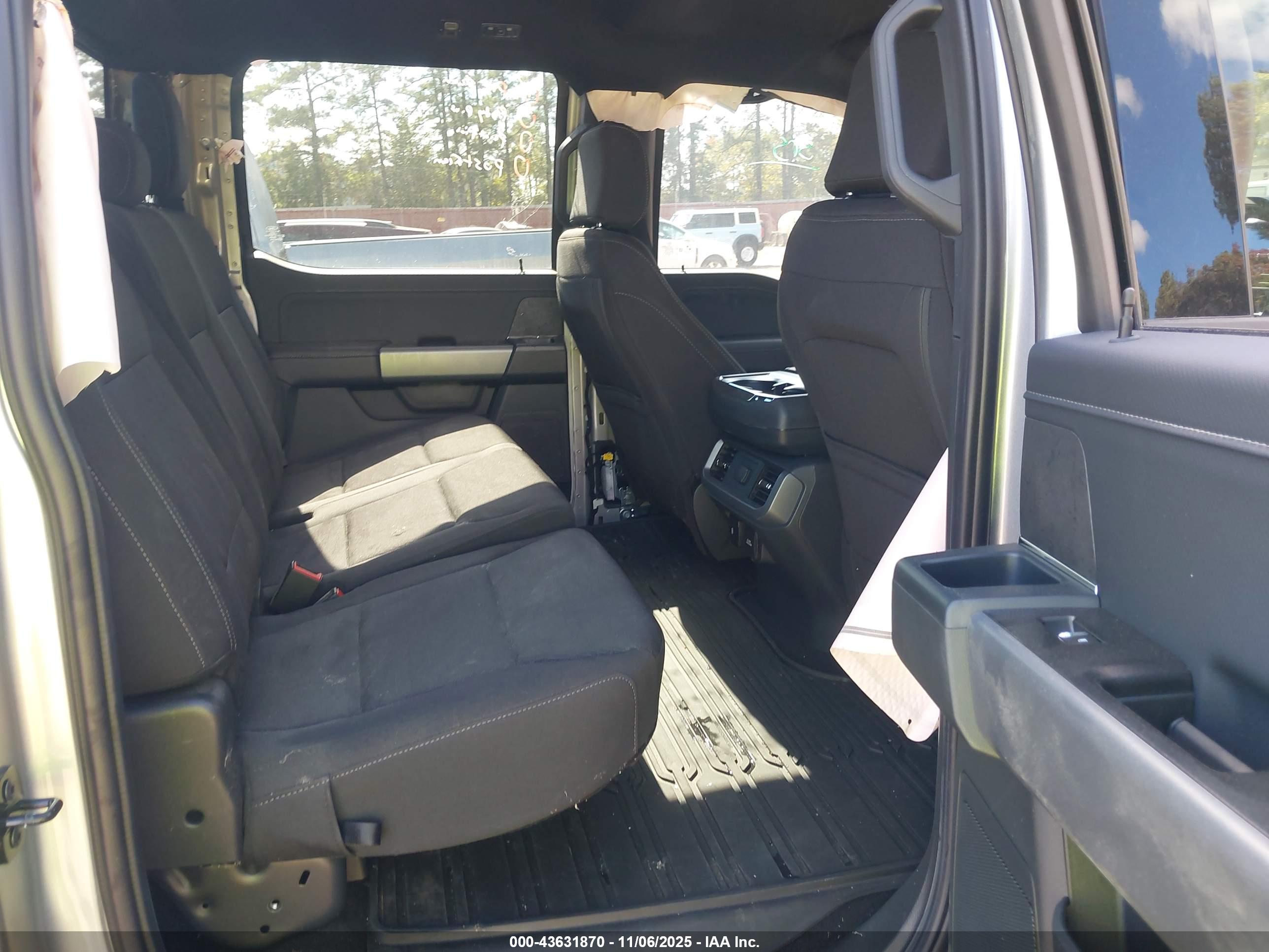 FORD F-150 image 8