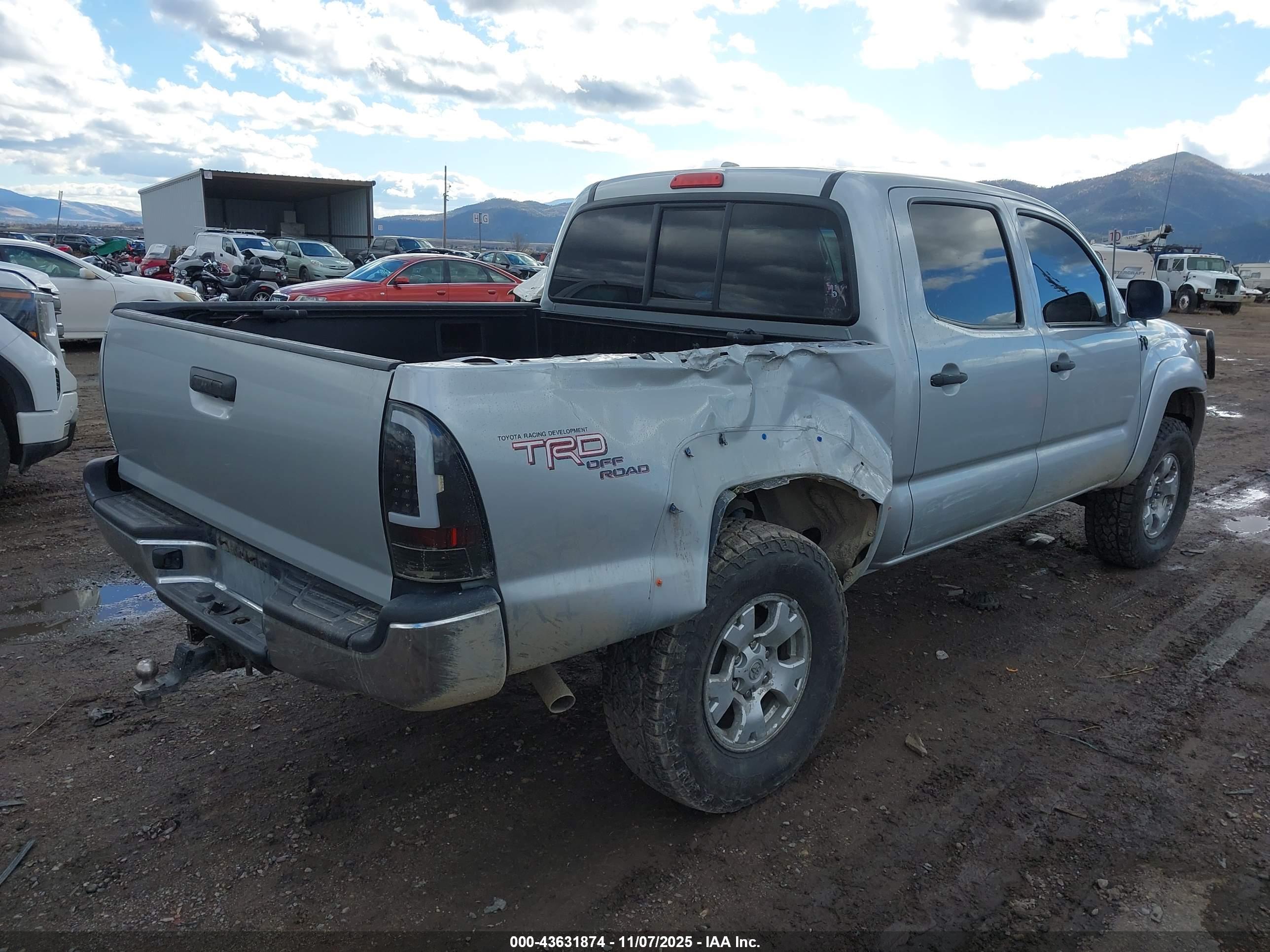 TOYOTA TACOMA image 4