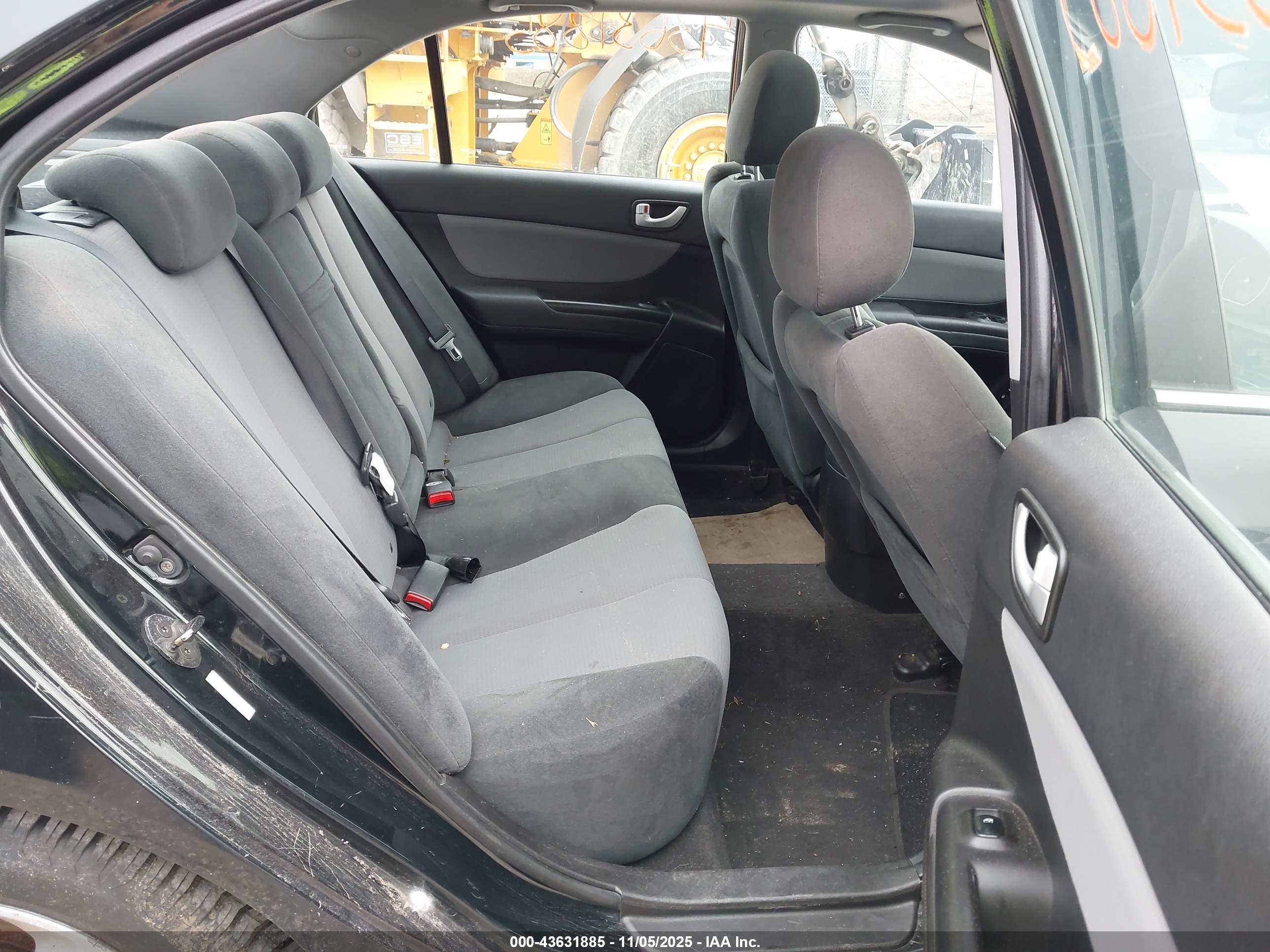 HYUNDAI SONATA image 8