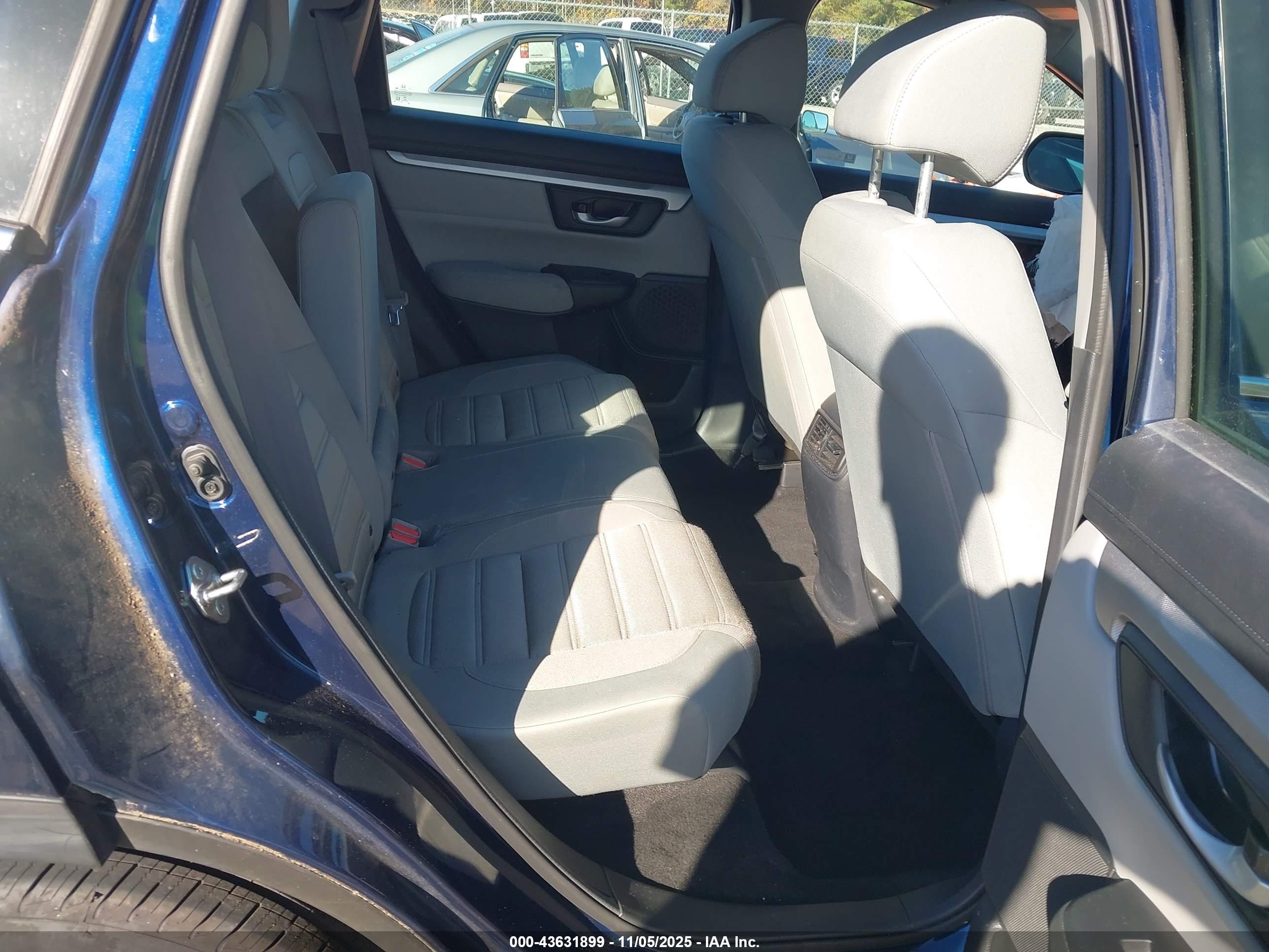 HONDA CR-V image 8