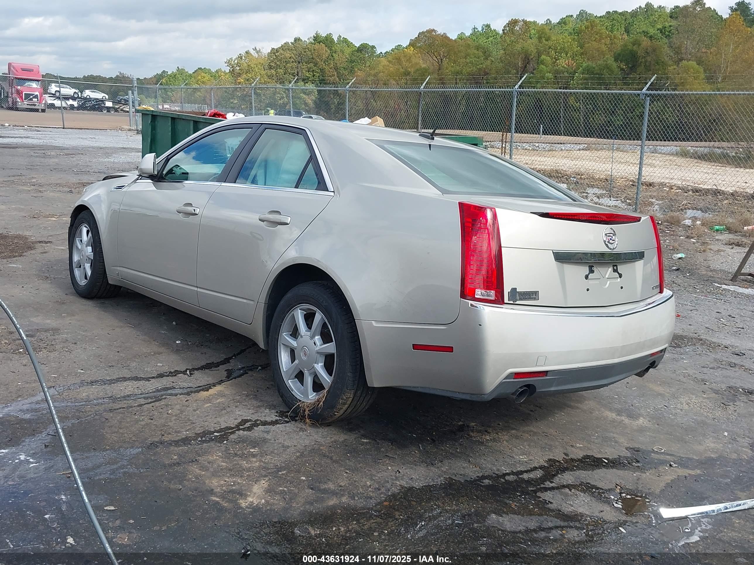 CADILLAC CTS image 3