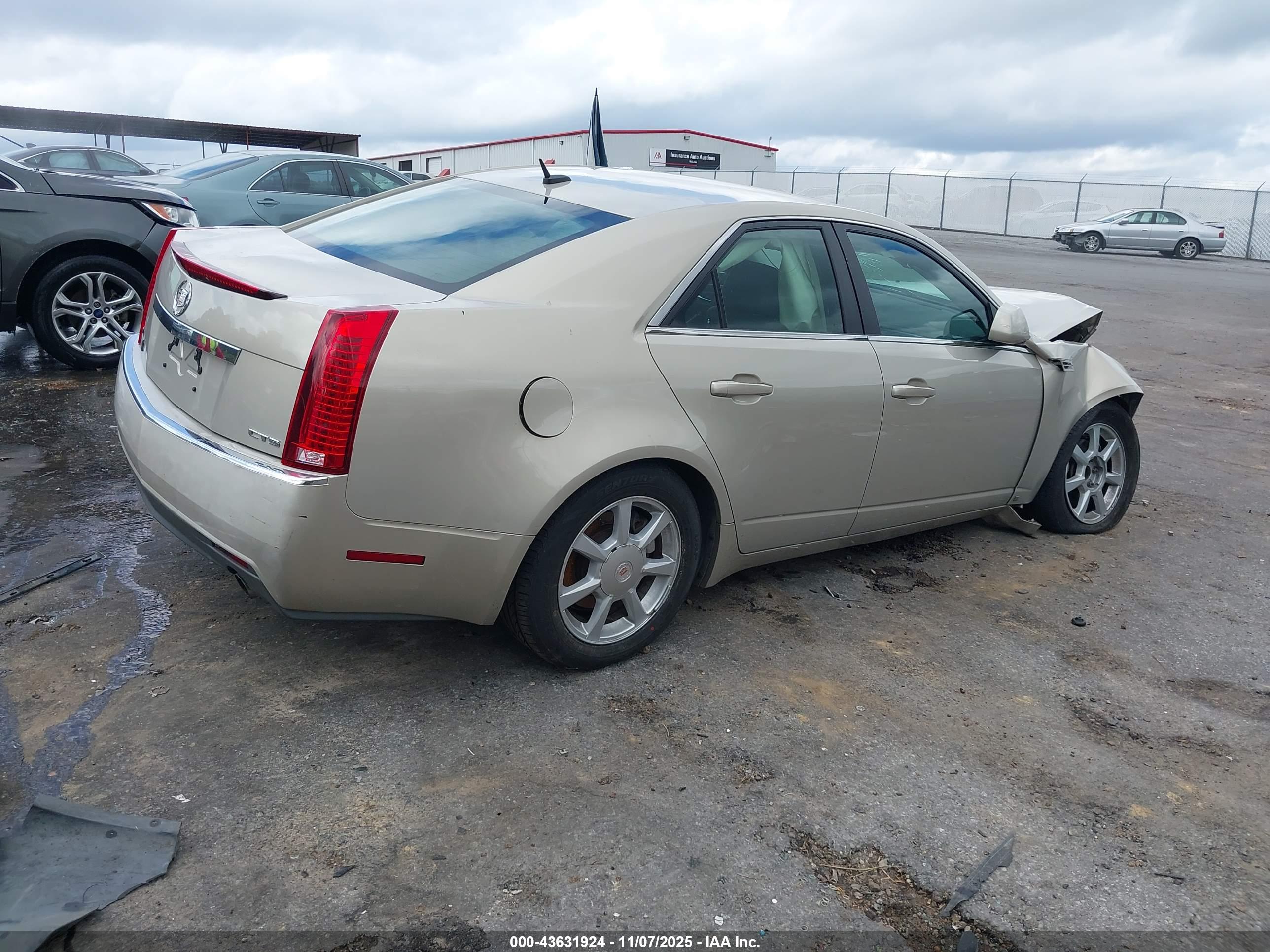 CADILLAC CTS image 4