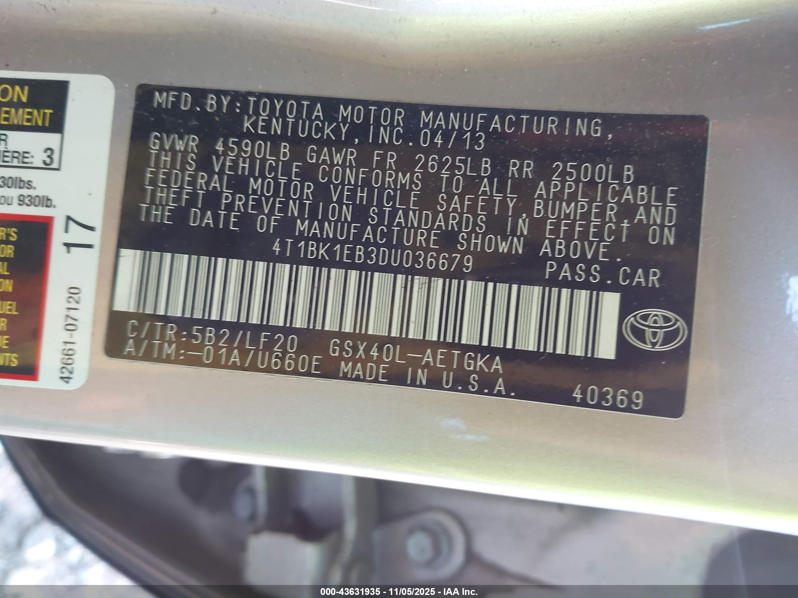 TOYOTA AVALON image 9
