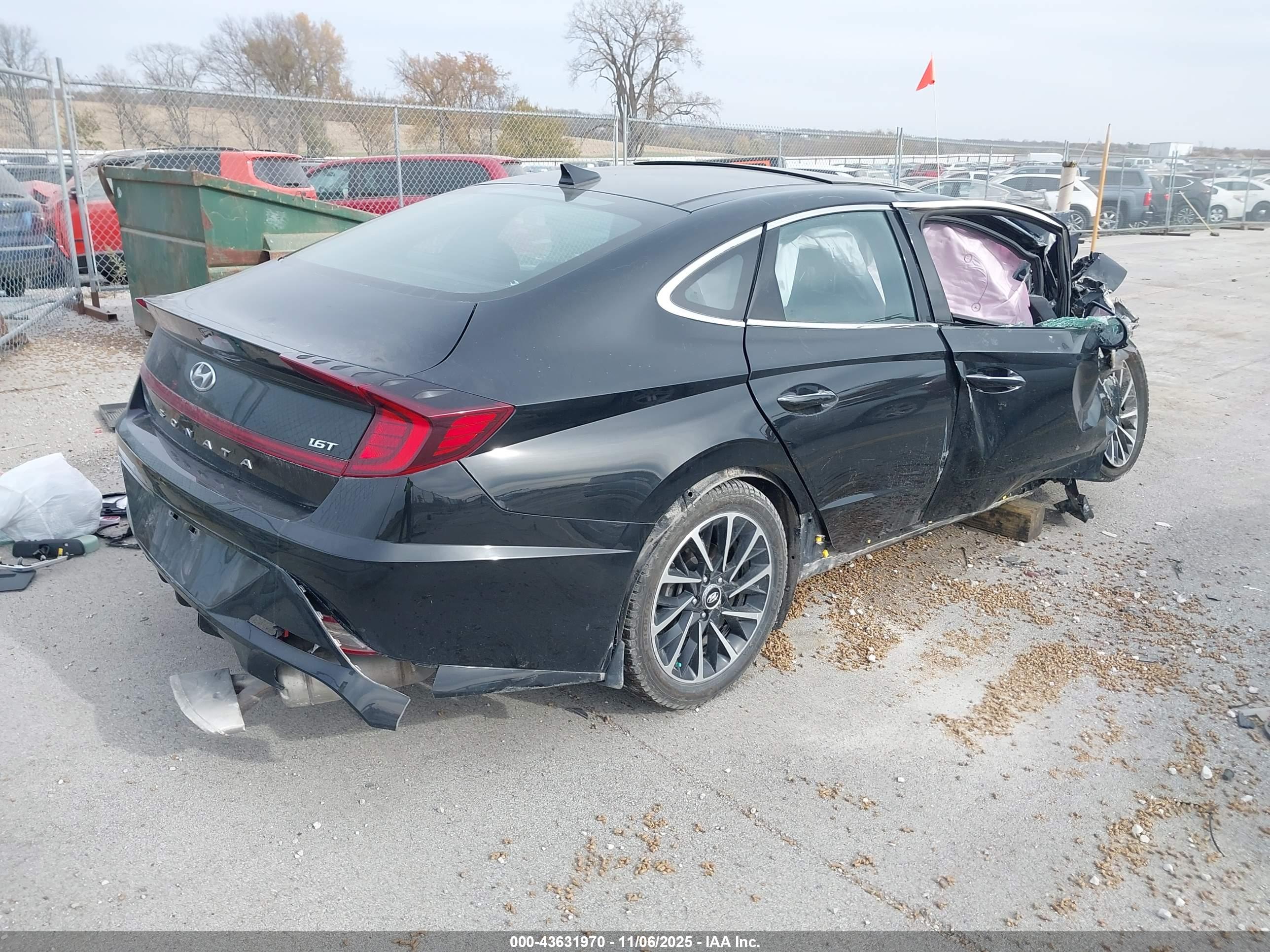 HYUNDAI SONATA image 4