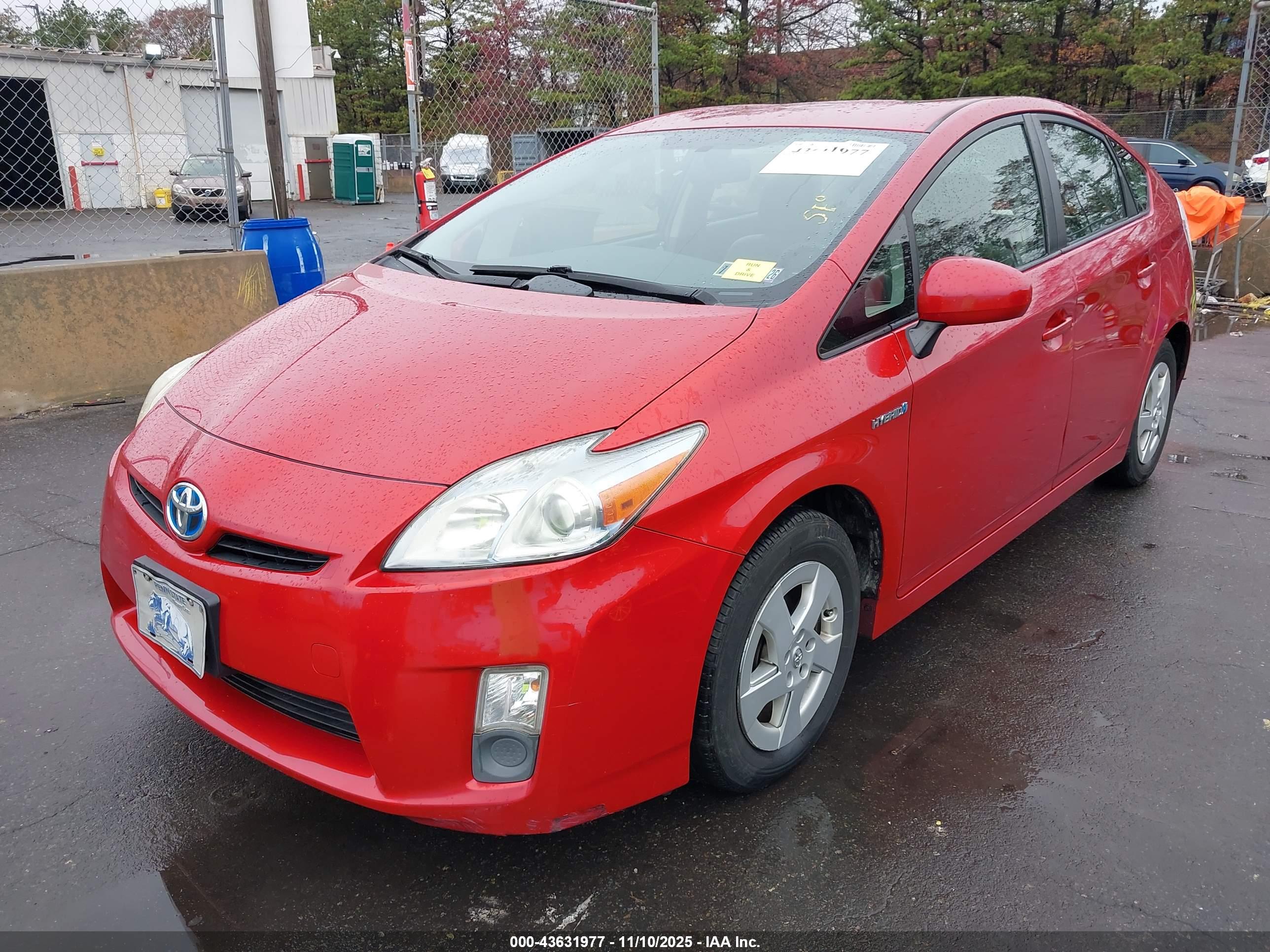 TOYOTA PRIUS image 2