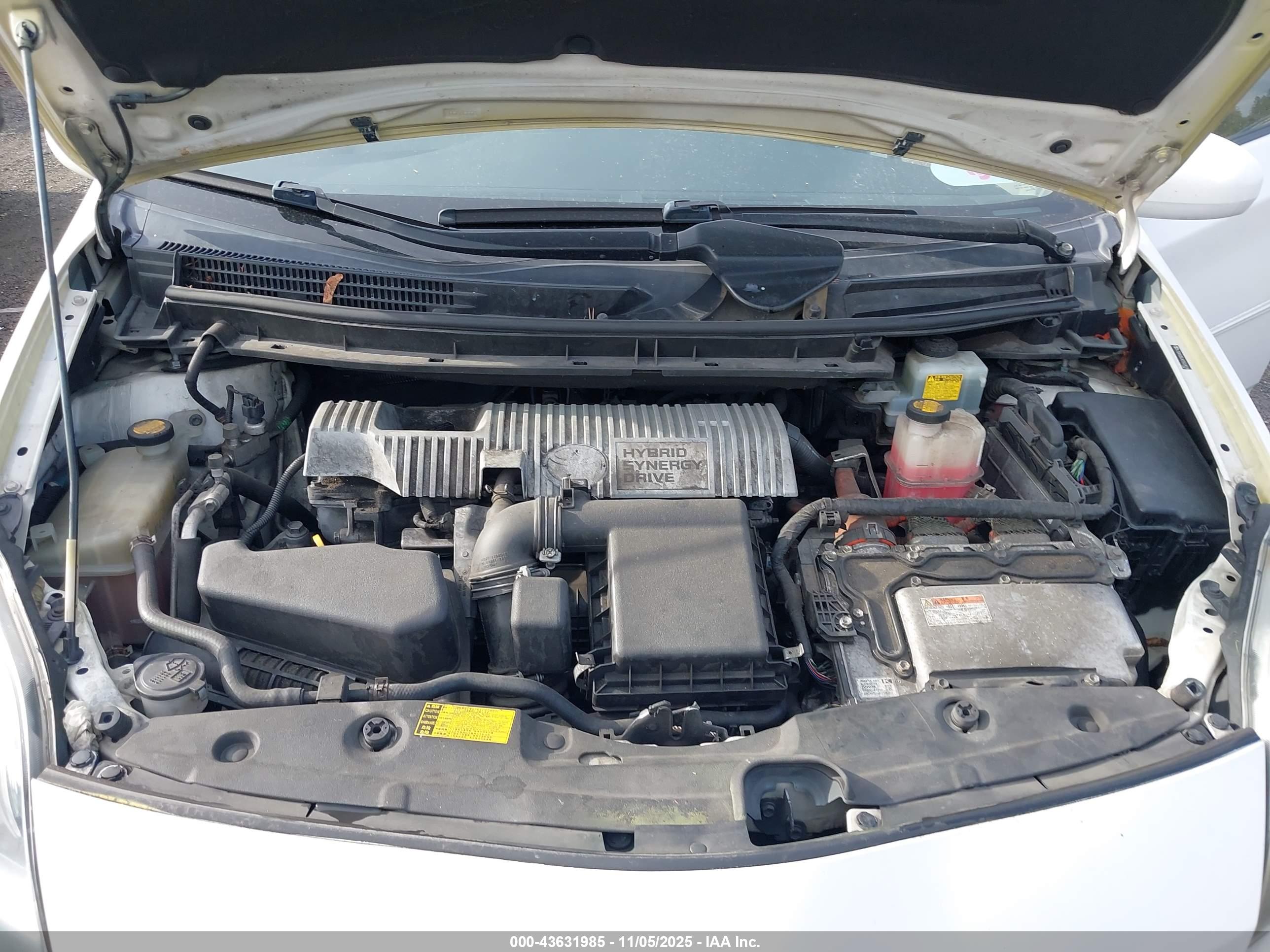 TOYOTA PRIUS image 10