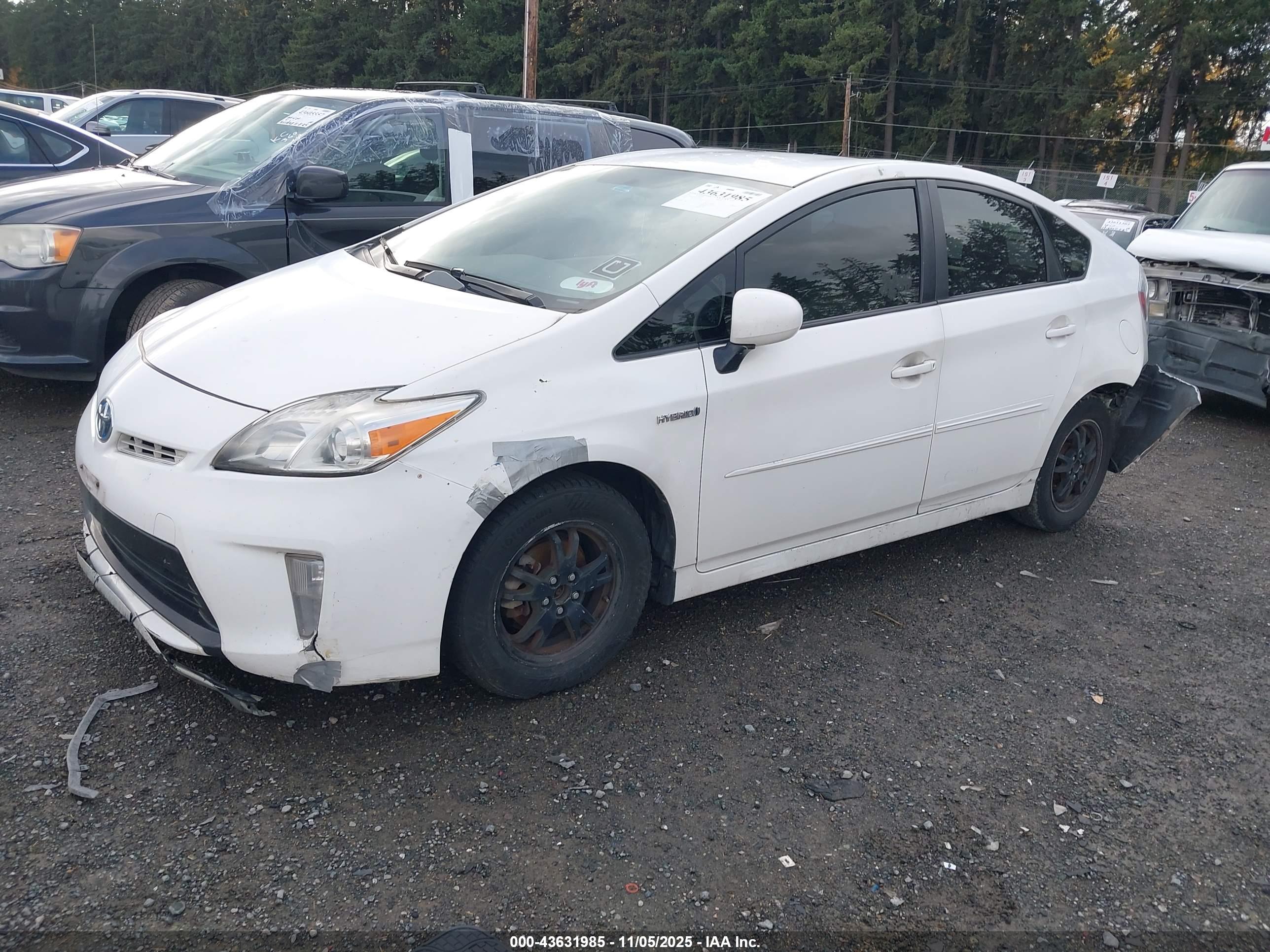 TOYOTA PRIUS image 2