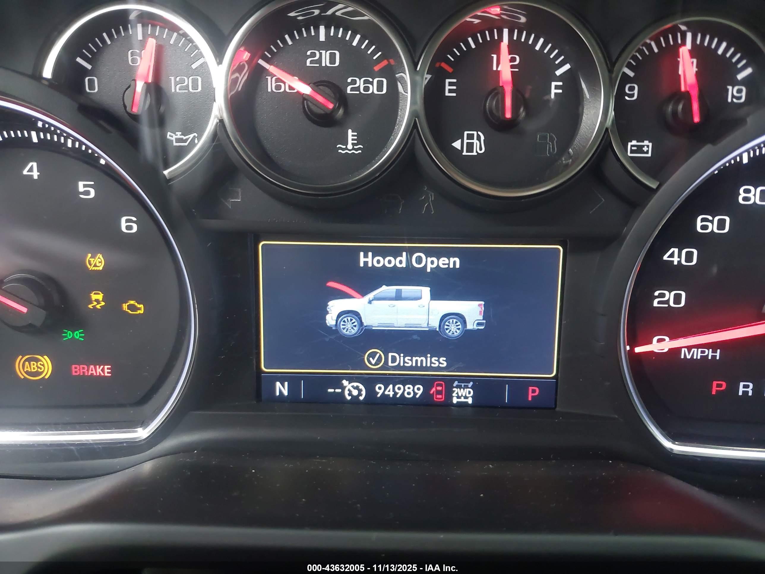 CHEVROLET SILVERADO image 7