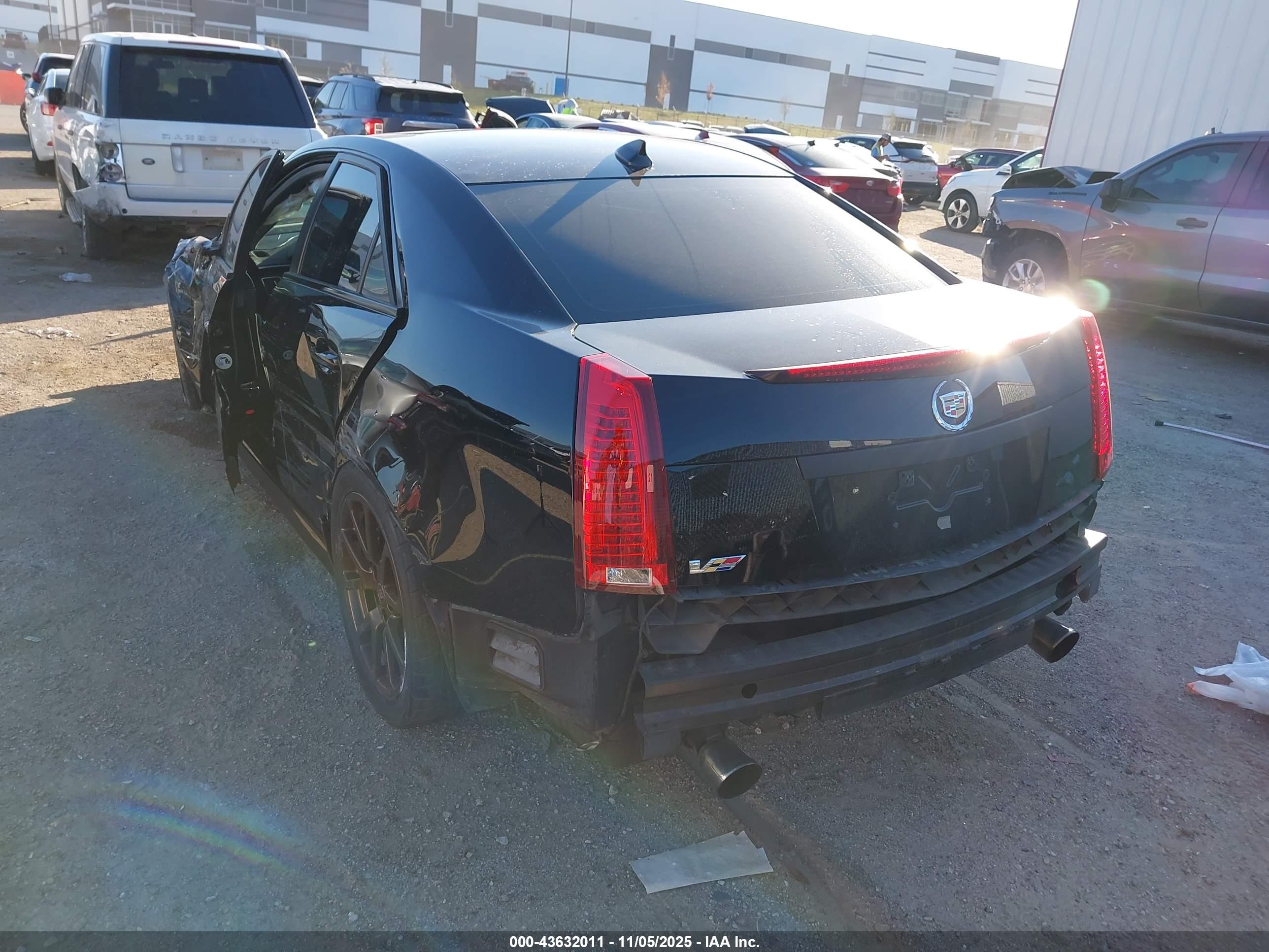 CADILLAC CTS-V image 3