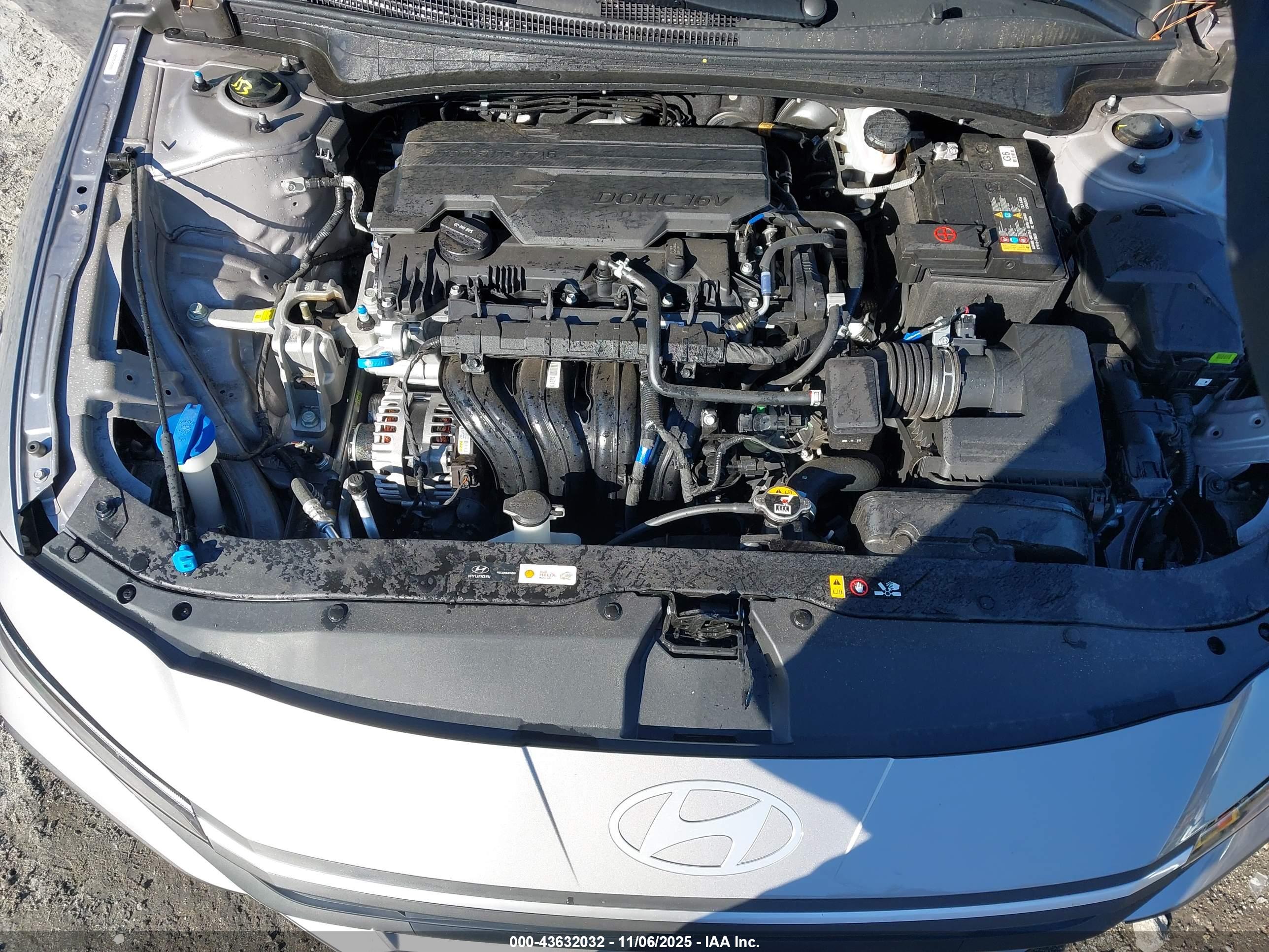 HYUNDAI ELANTRA image 10