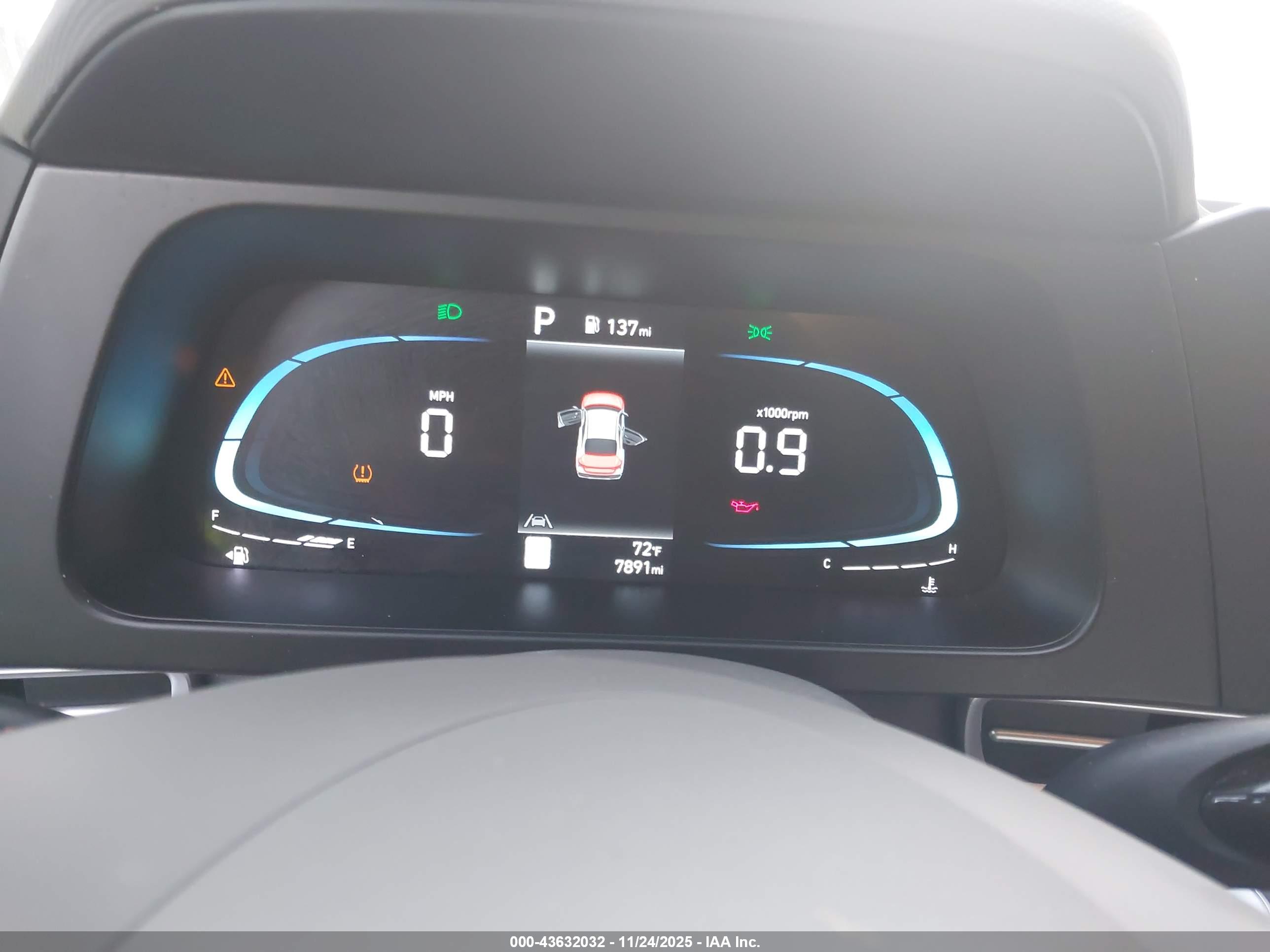 HYUNDAI ELANTRA image 7