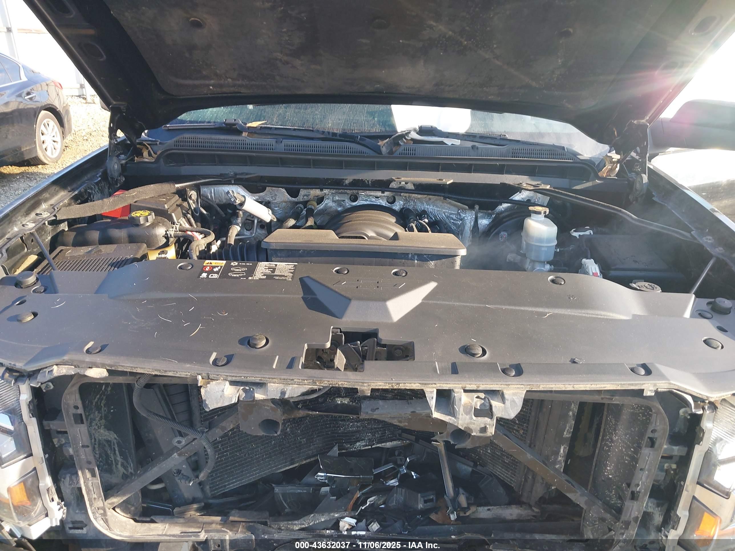 CHEVROLET SILVERADO image 10