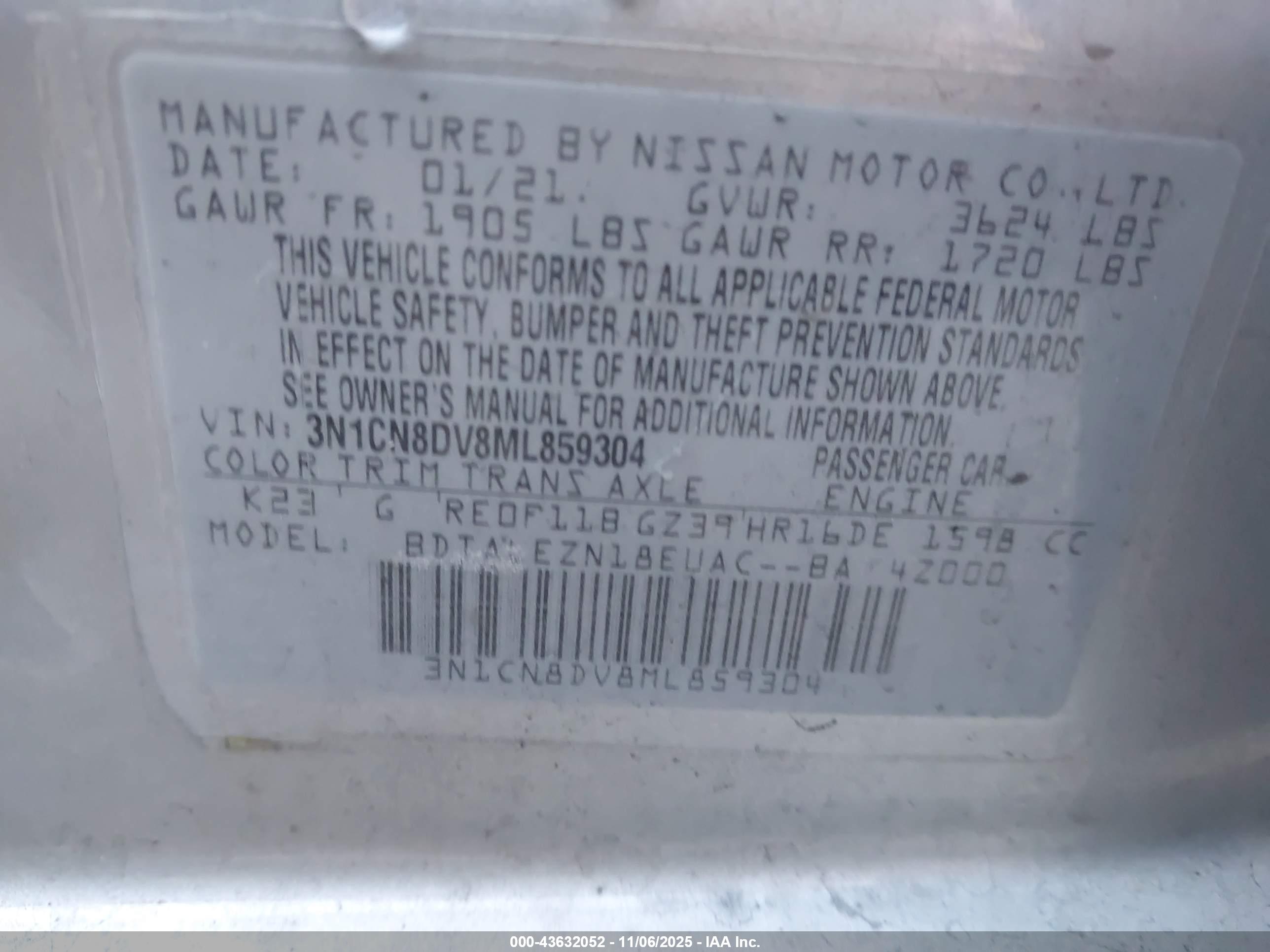 NISSAN VERSA image 9
