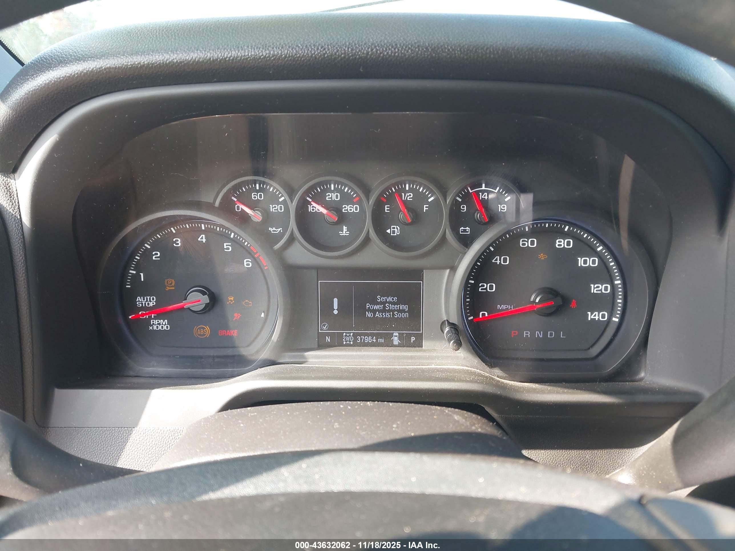 CHEVROLET SILVERADO image 7