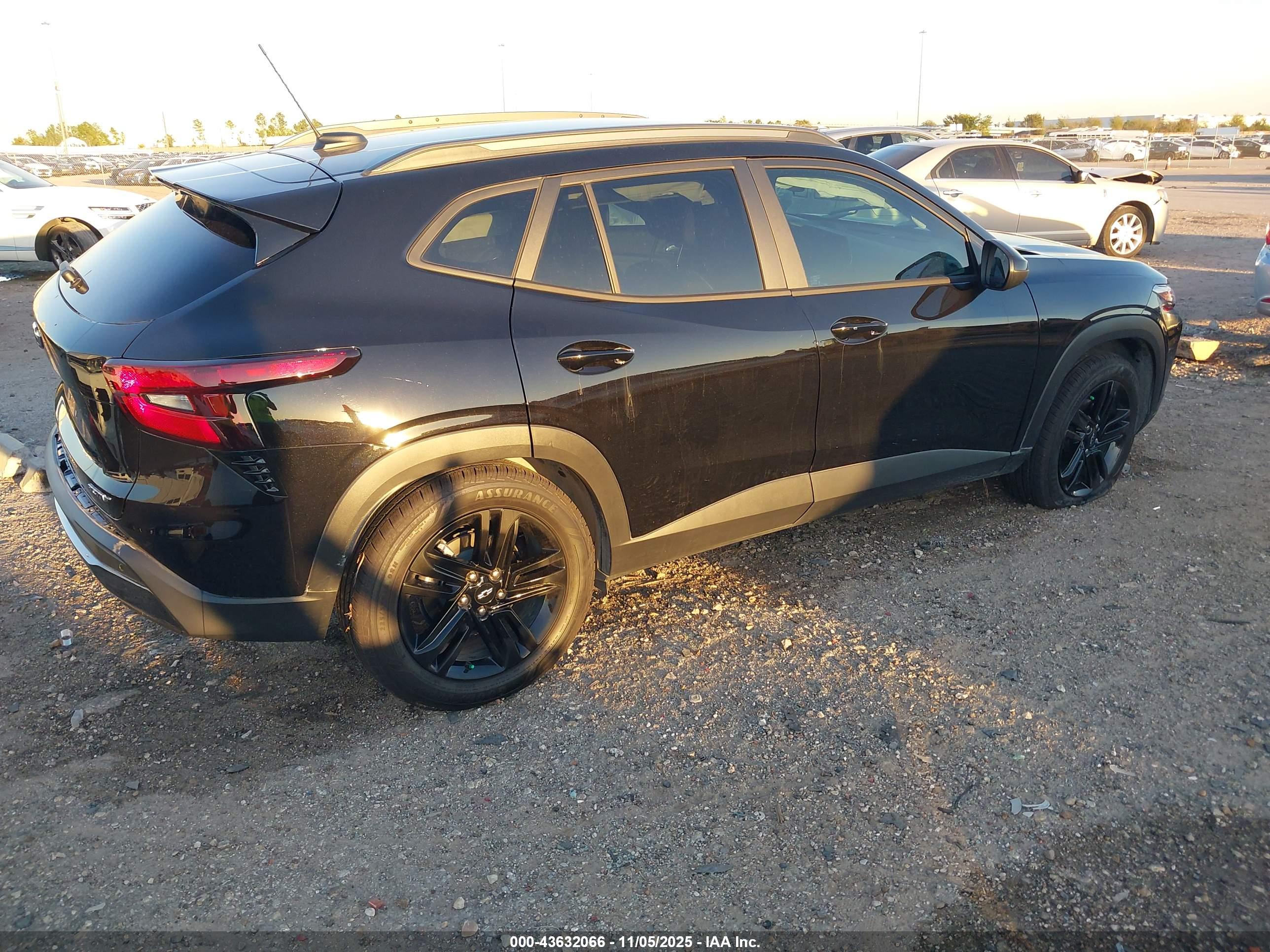 CHEVROLET TRAX image 4