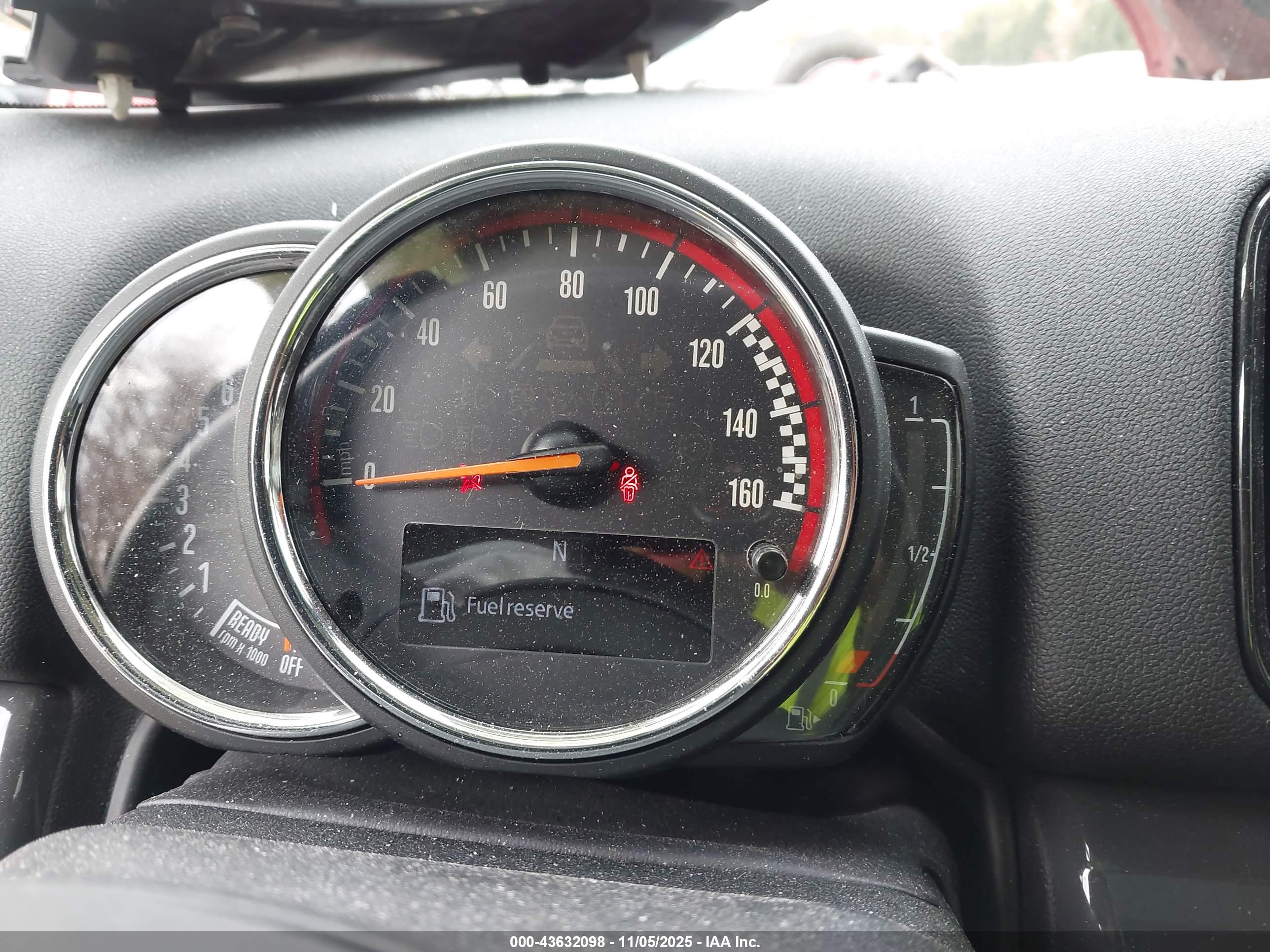 MINI COUNTRYMAN image 7