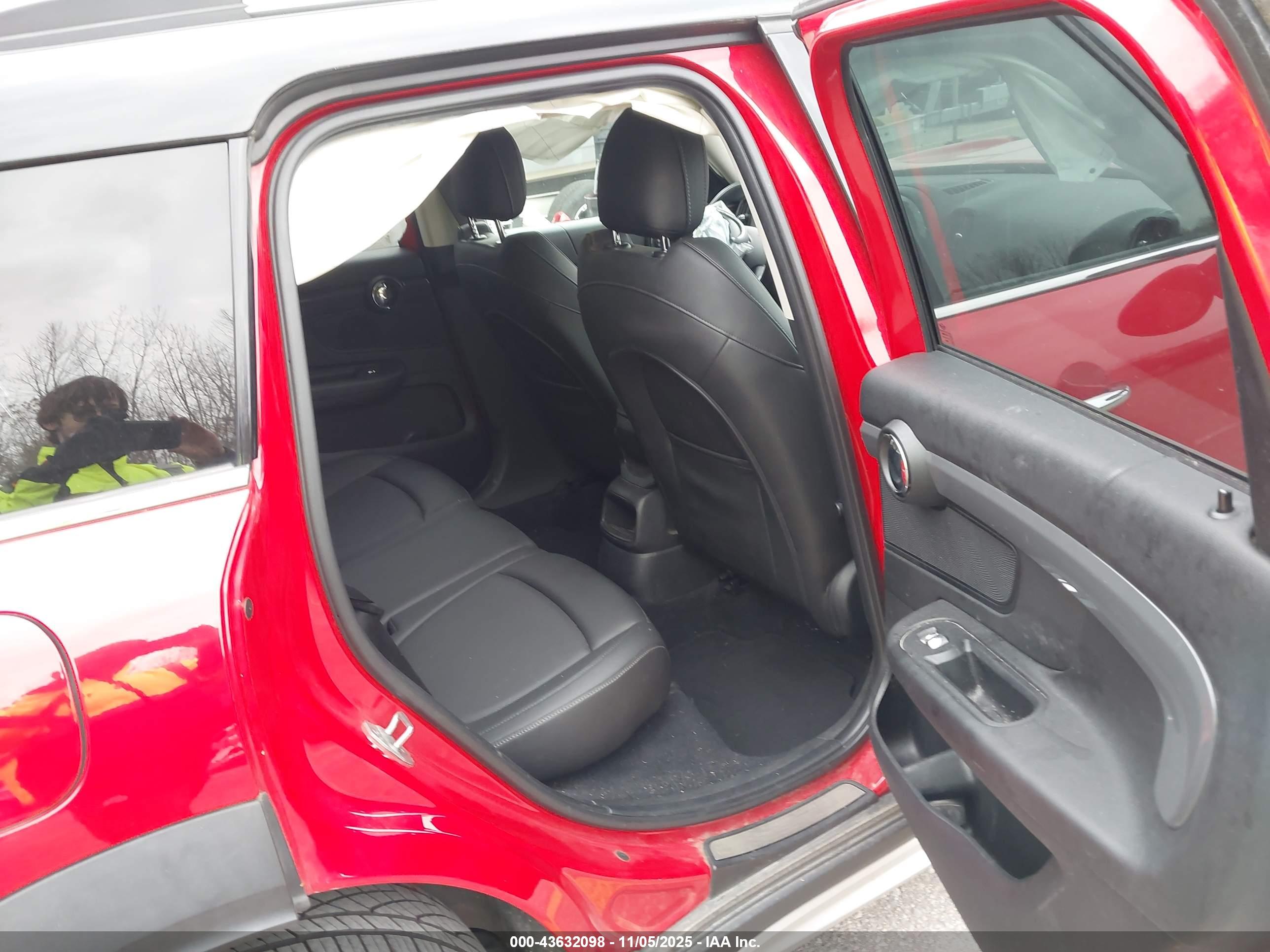 MINI COUNTRYMAN image 8