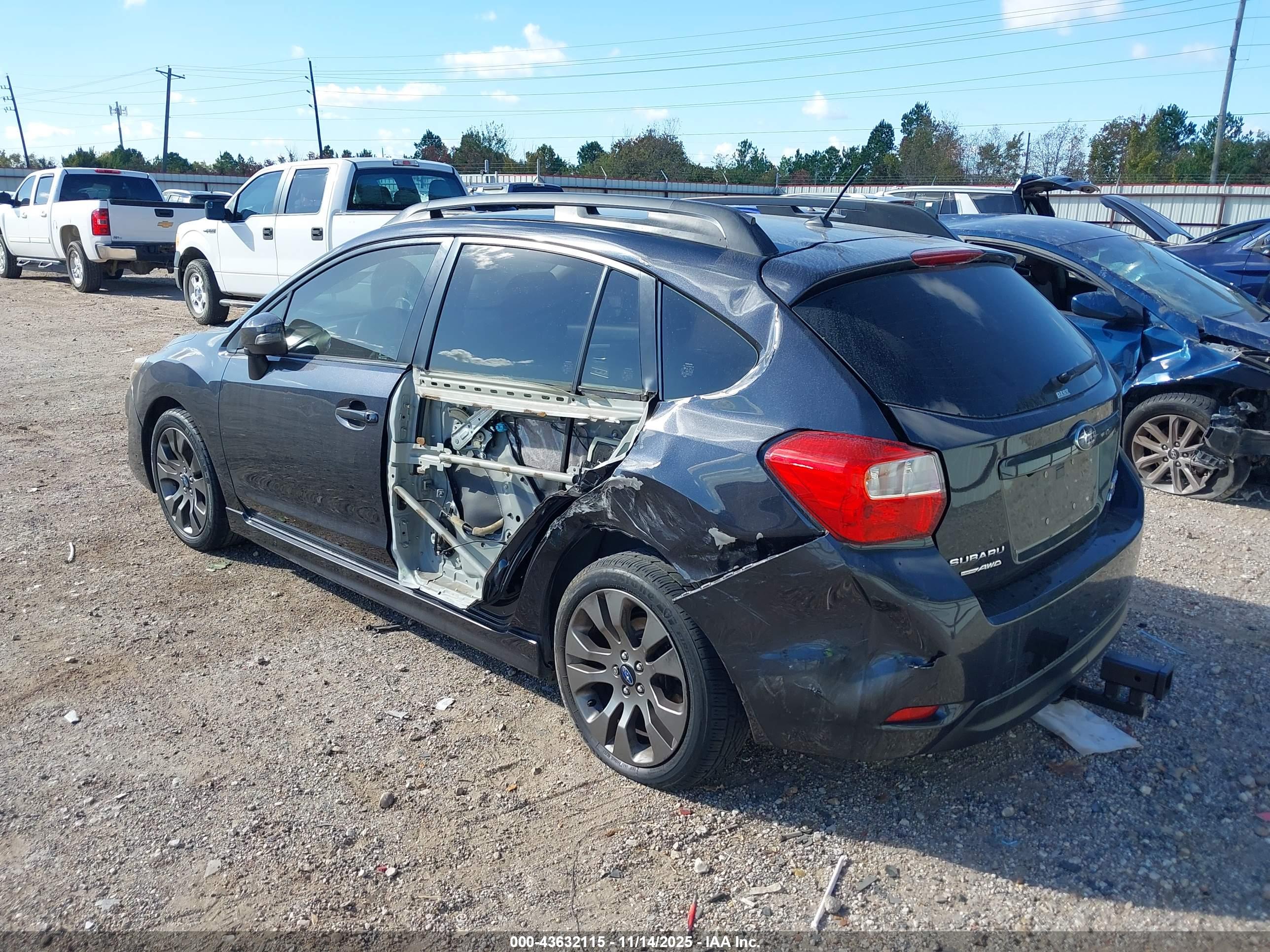 SUBARU IMPREZA image 3