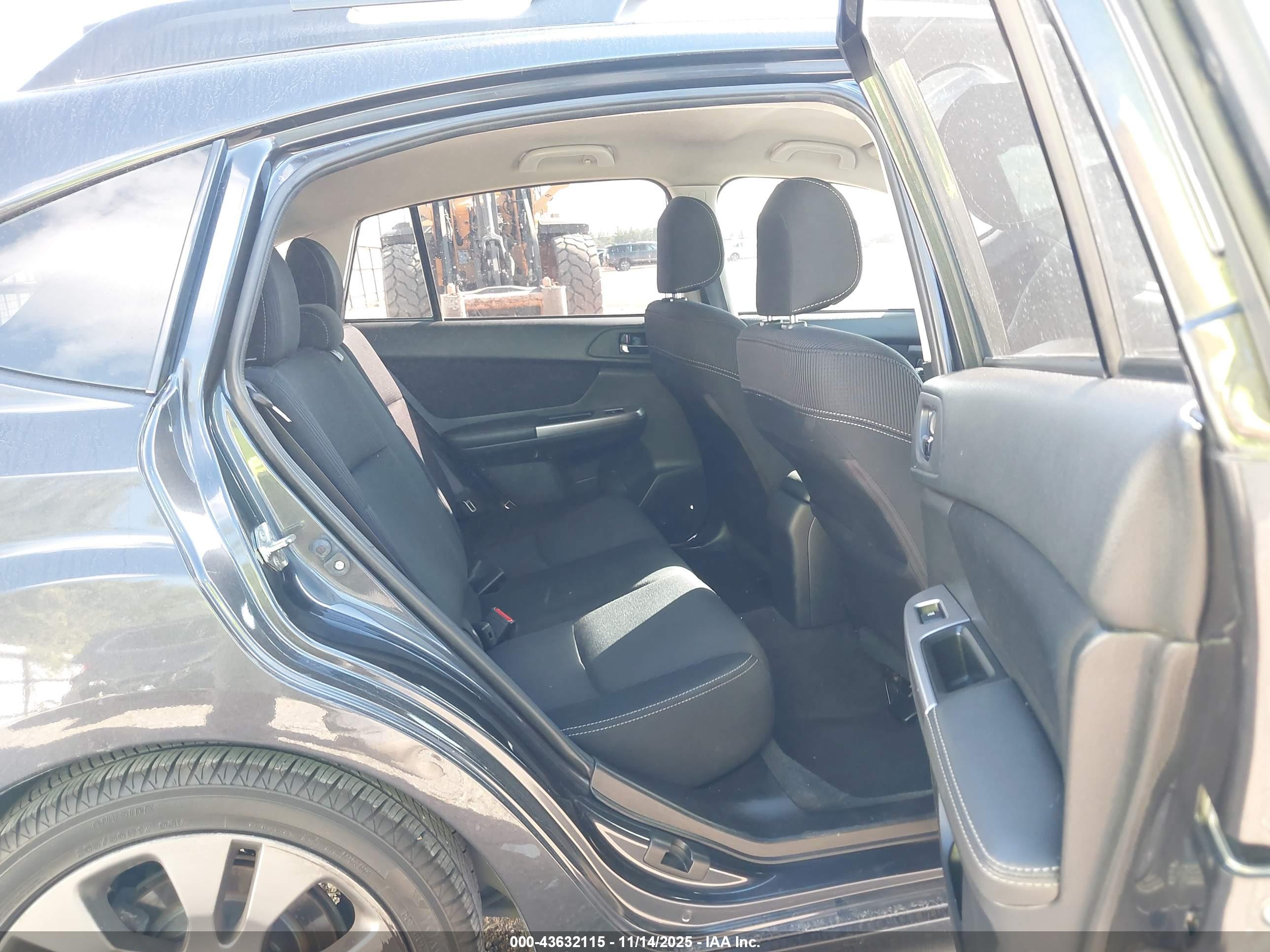 SUBARU IMPREZA image 8