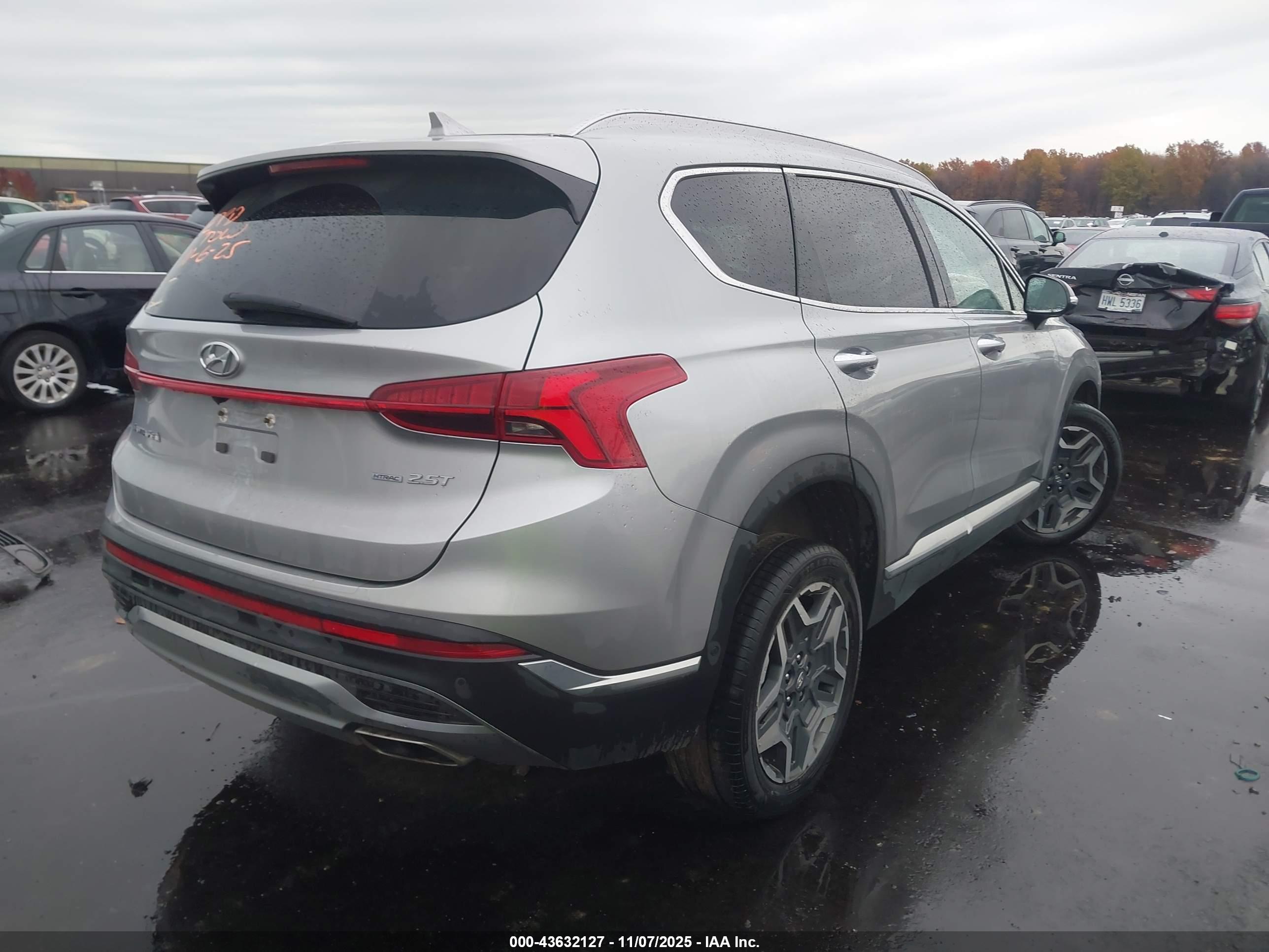 HYUNDAI SANTA image 4