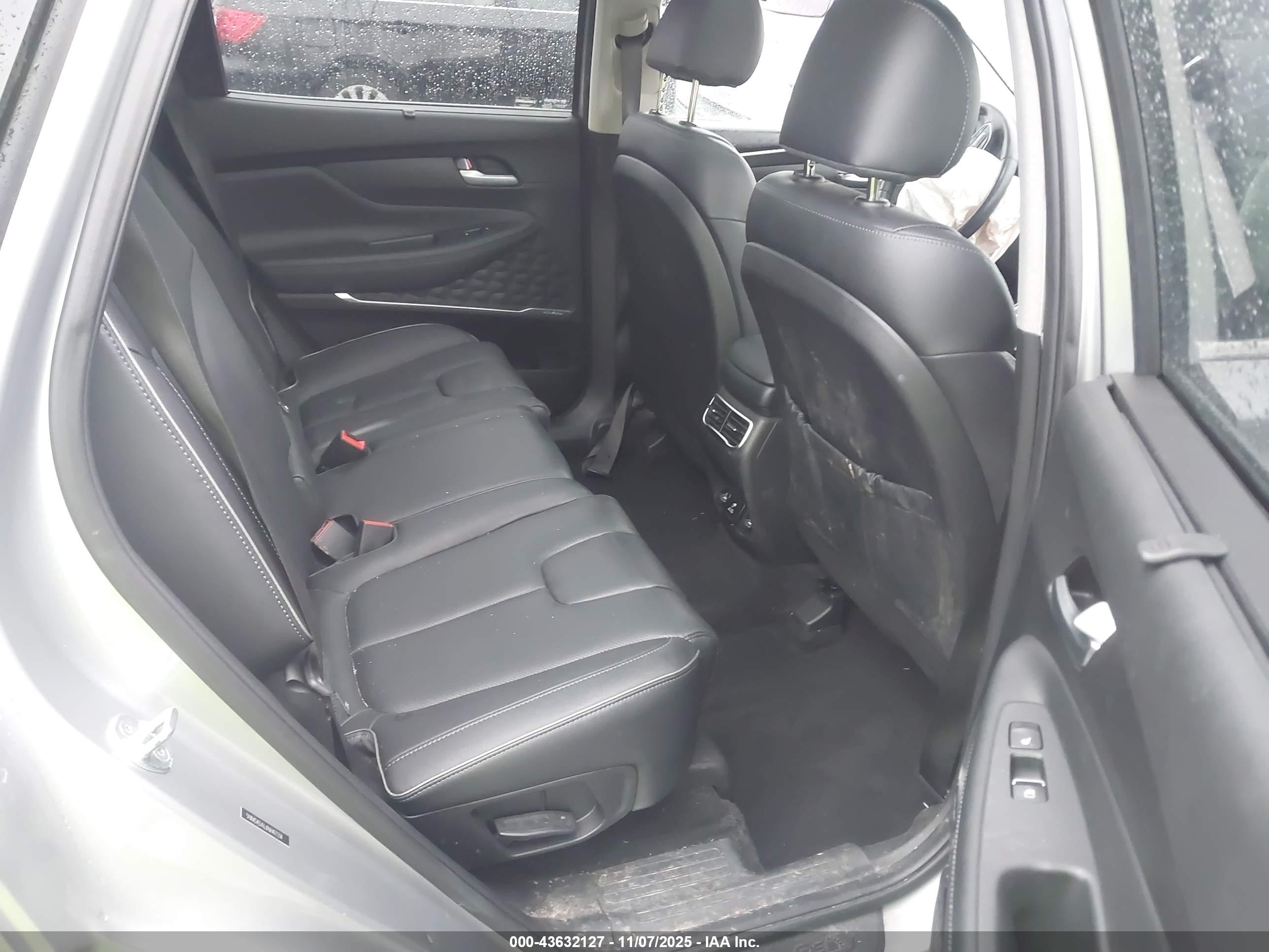 HYUNDAI SANTA image 8