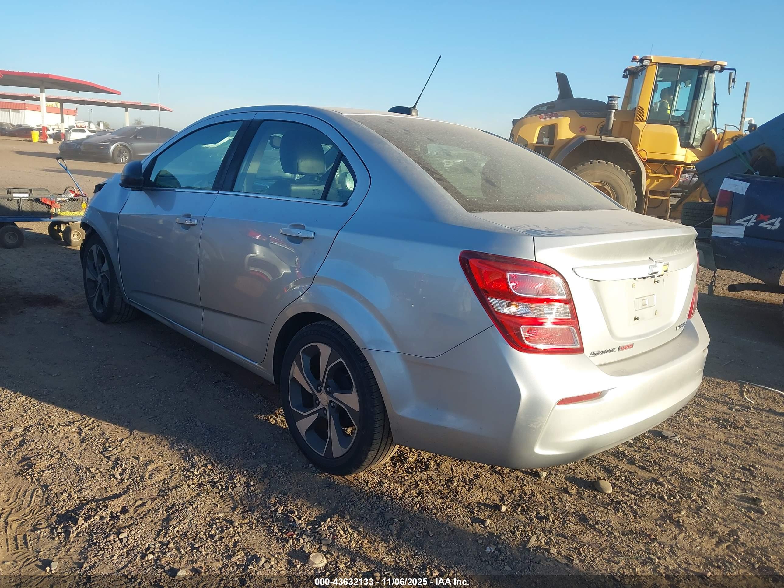 CHEVROLET SONIC image 3