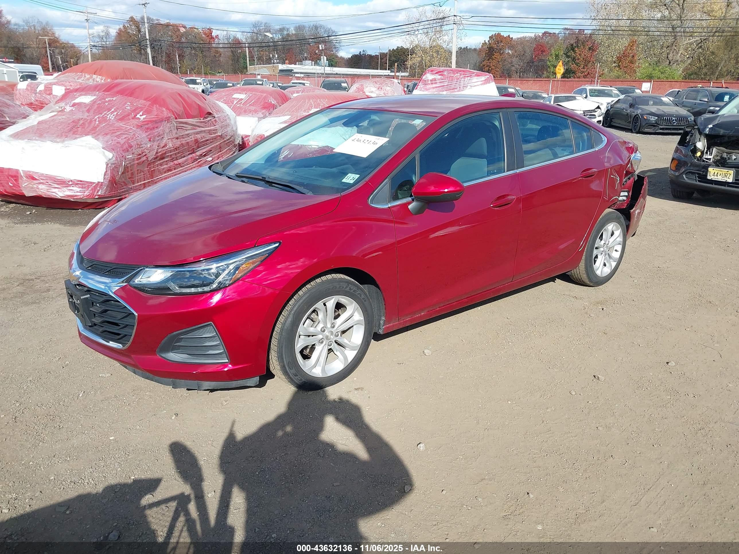 CHEVROLET CRUZE image 2