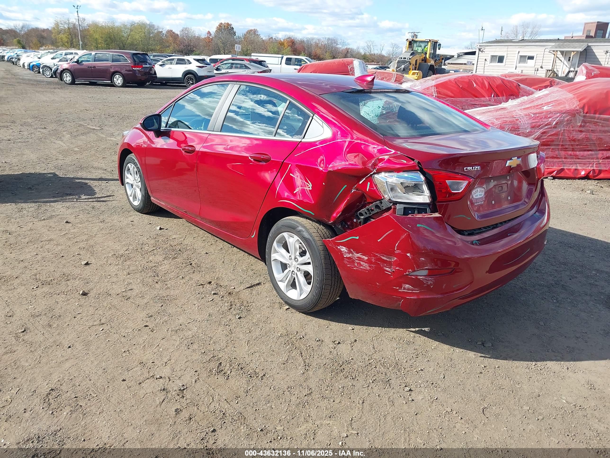 CHEVROLET CRUZE image 3